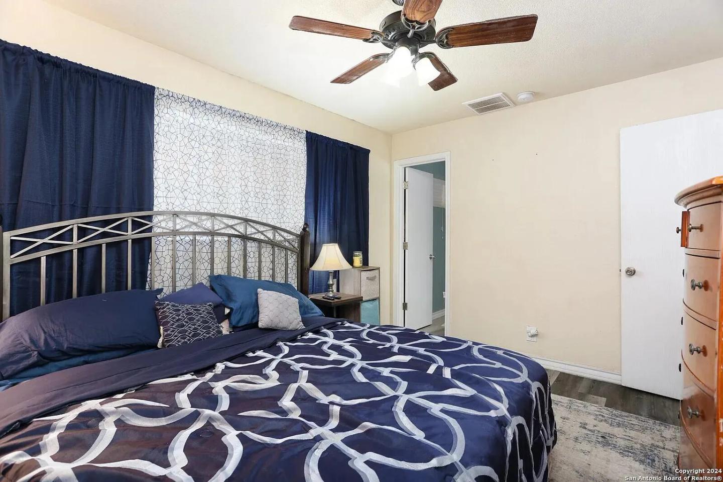 bedroom