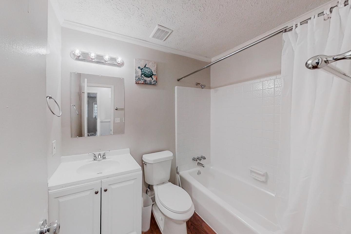 Bathroom(s)