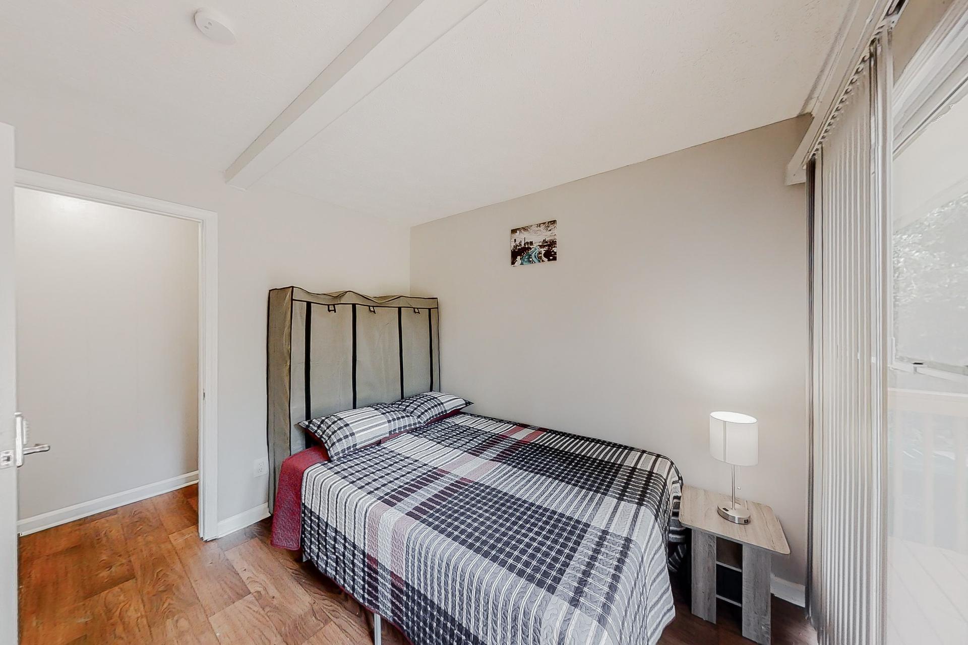 bedroom, detected: bed