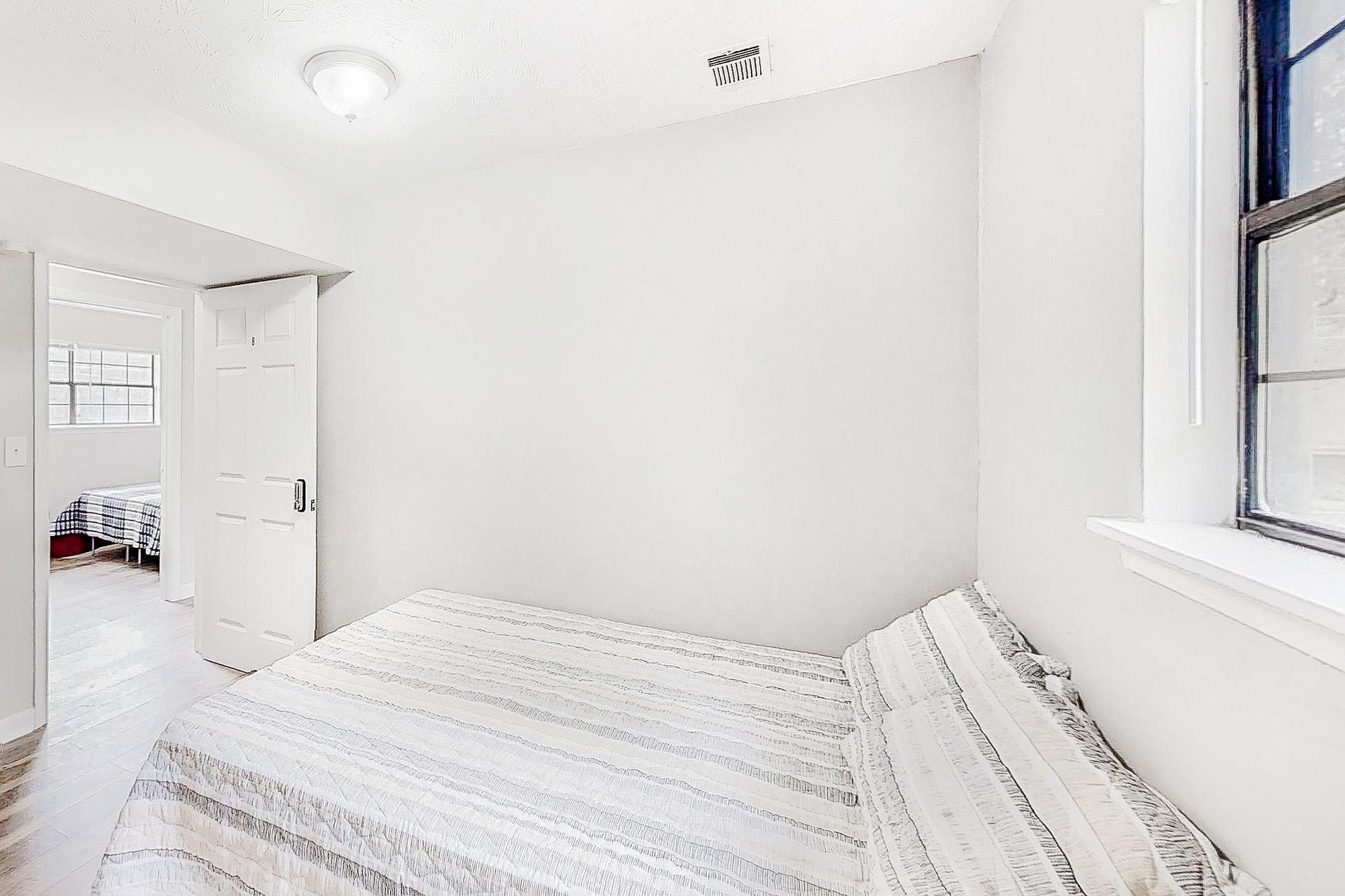 bedroom, detected: bed