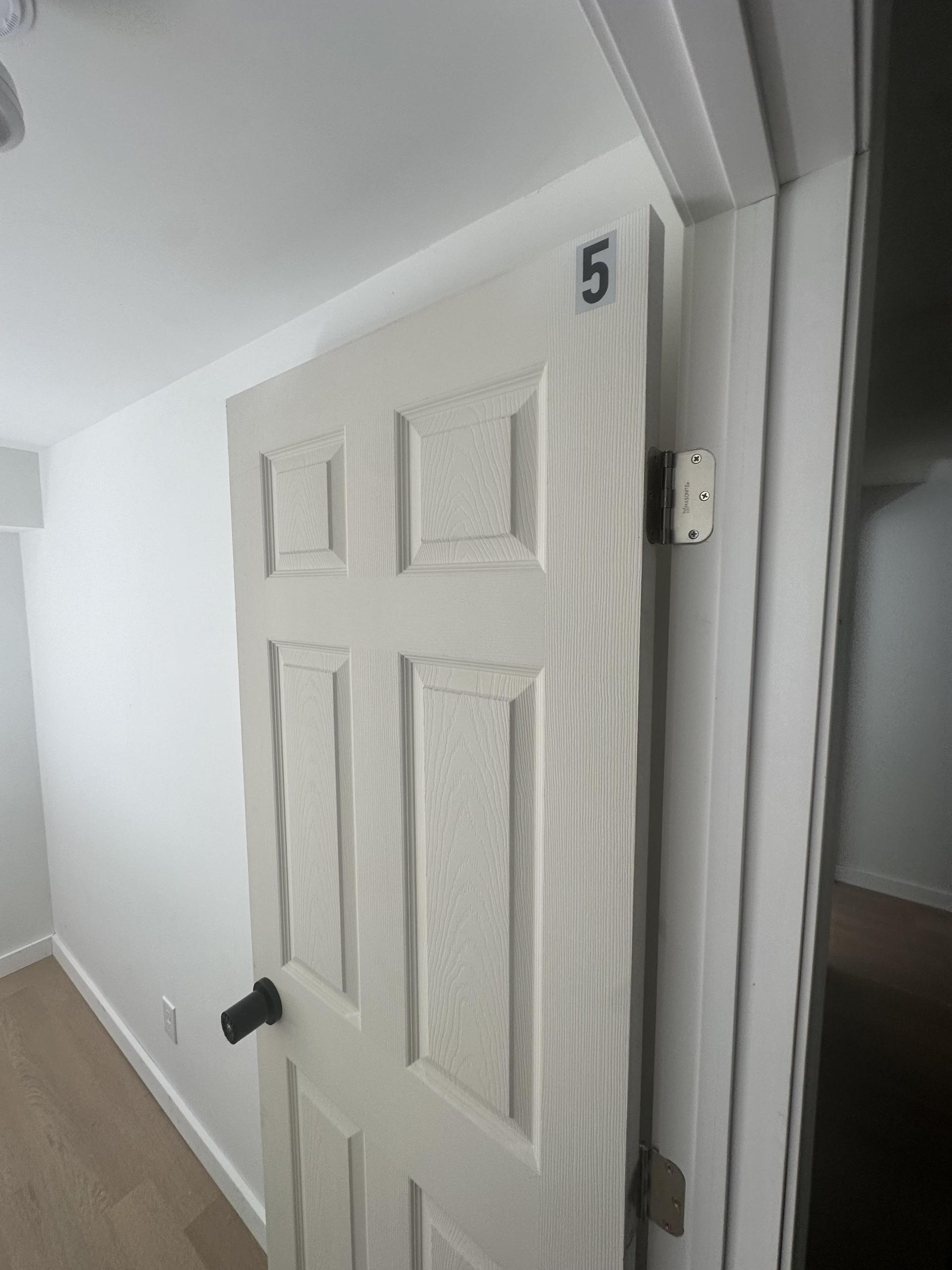 Bedroom 5 Entry