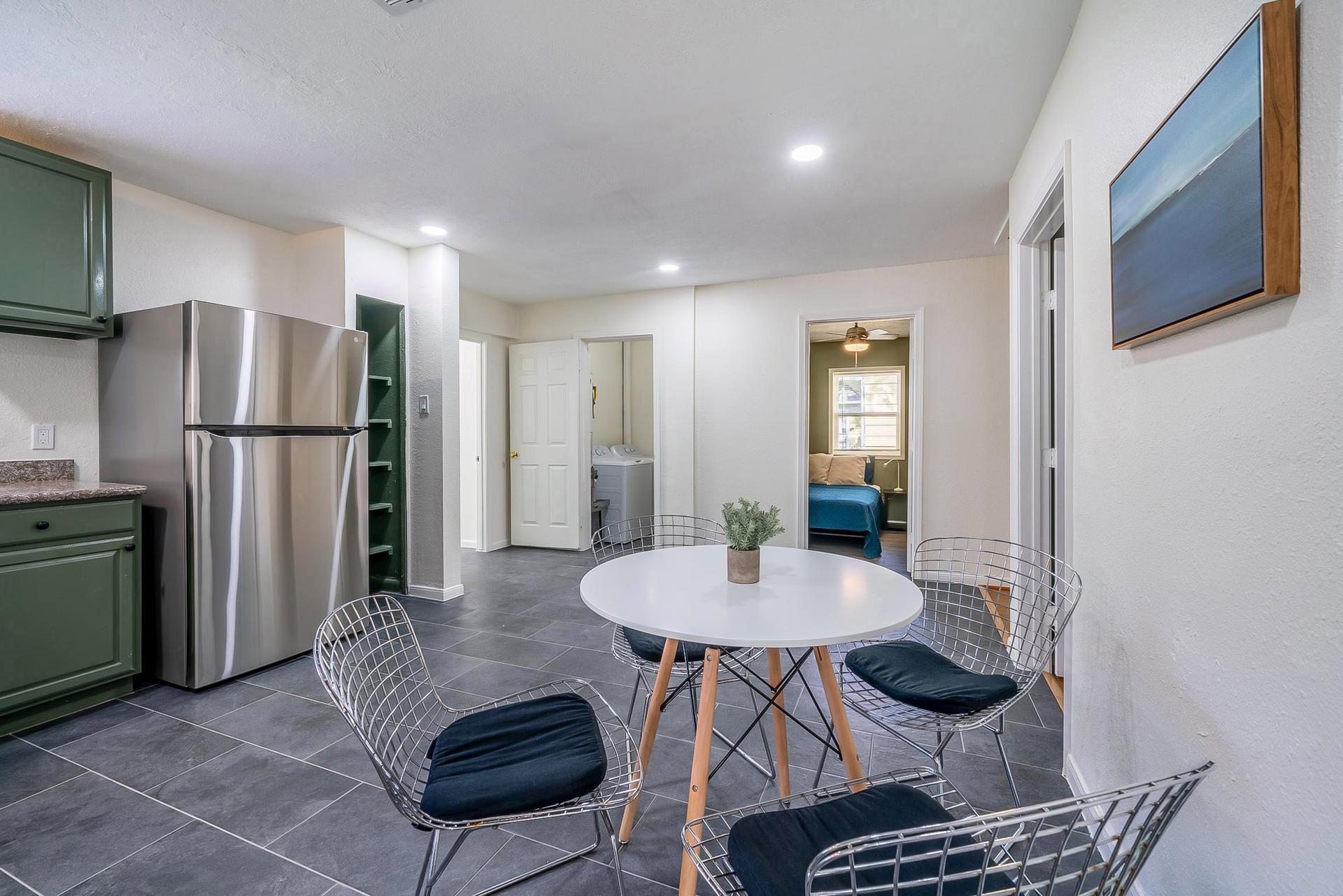 kitchen_and_dining_room, detected: refrigerator