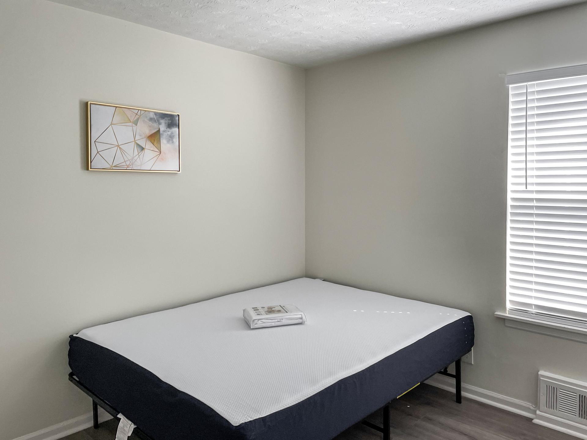 comfortable queen sized bedroom