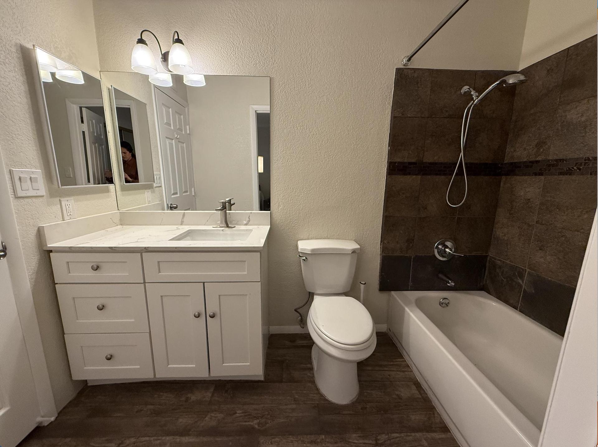 Semi-Private Bathroom (access trough your room)