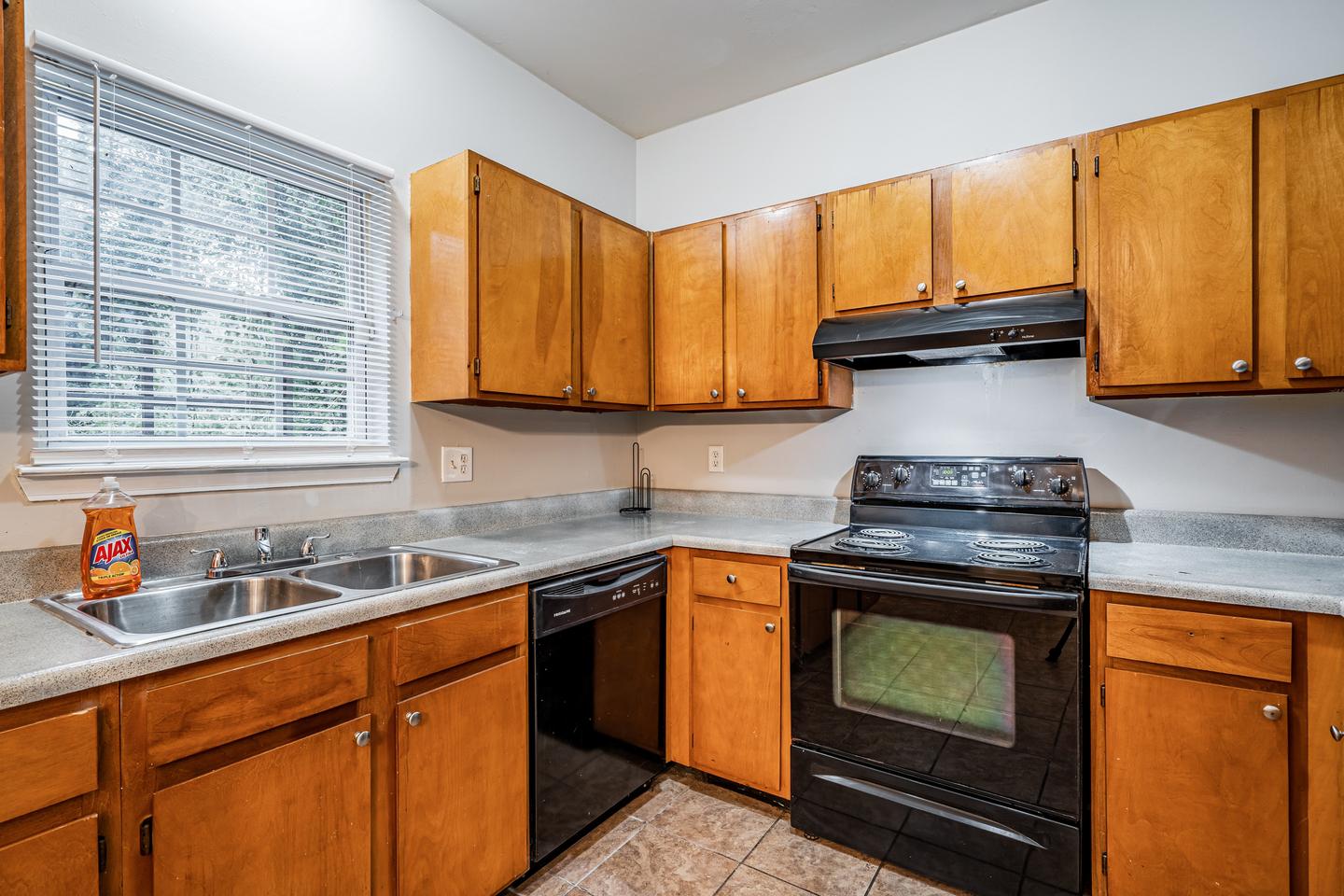 Common spaces including the kitchen