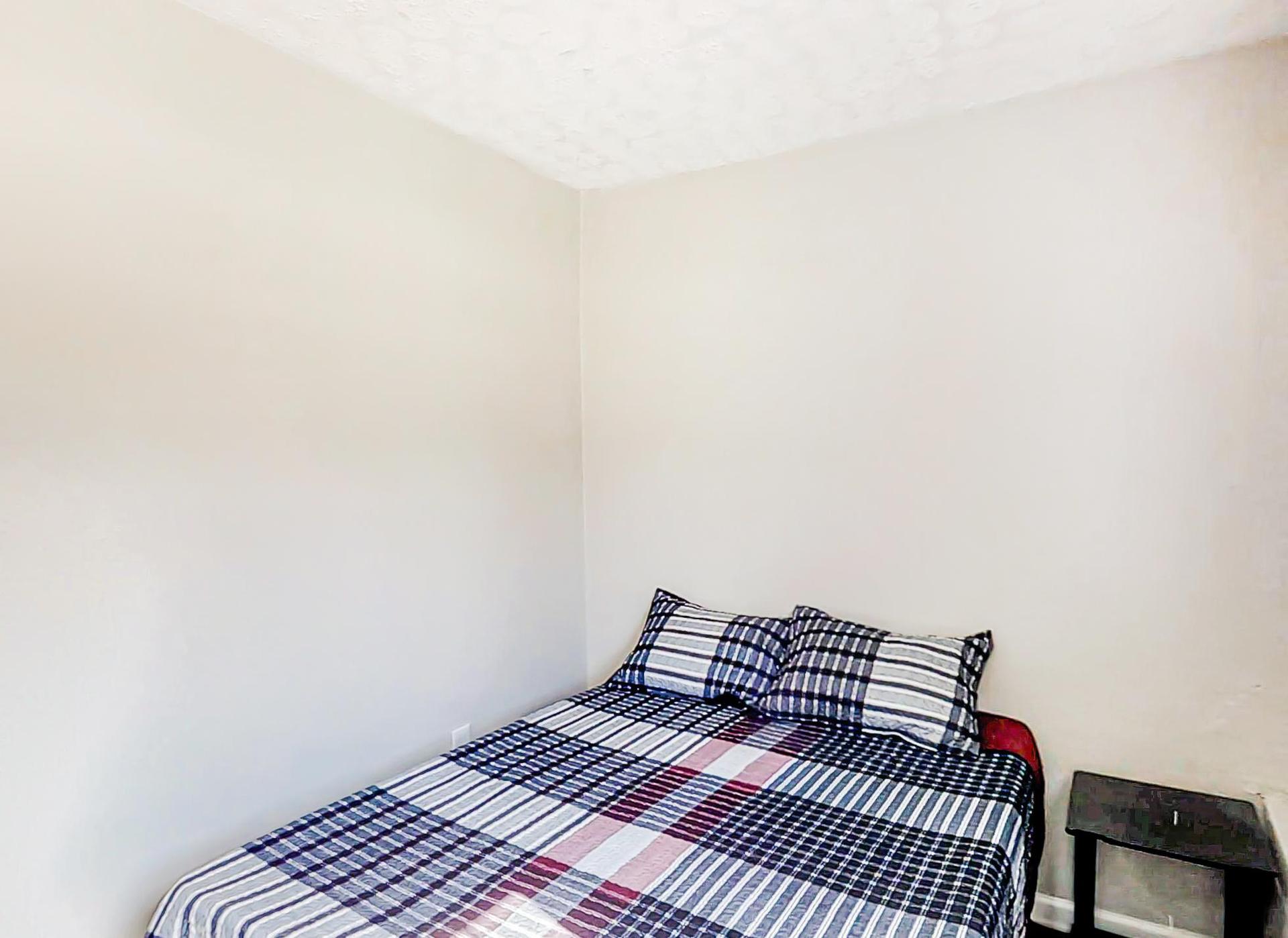 bedroom, detected: bed