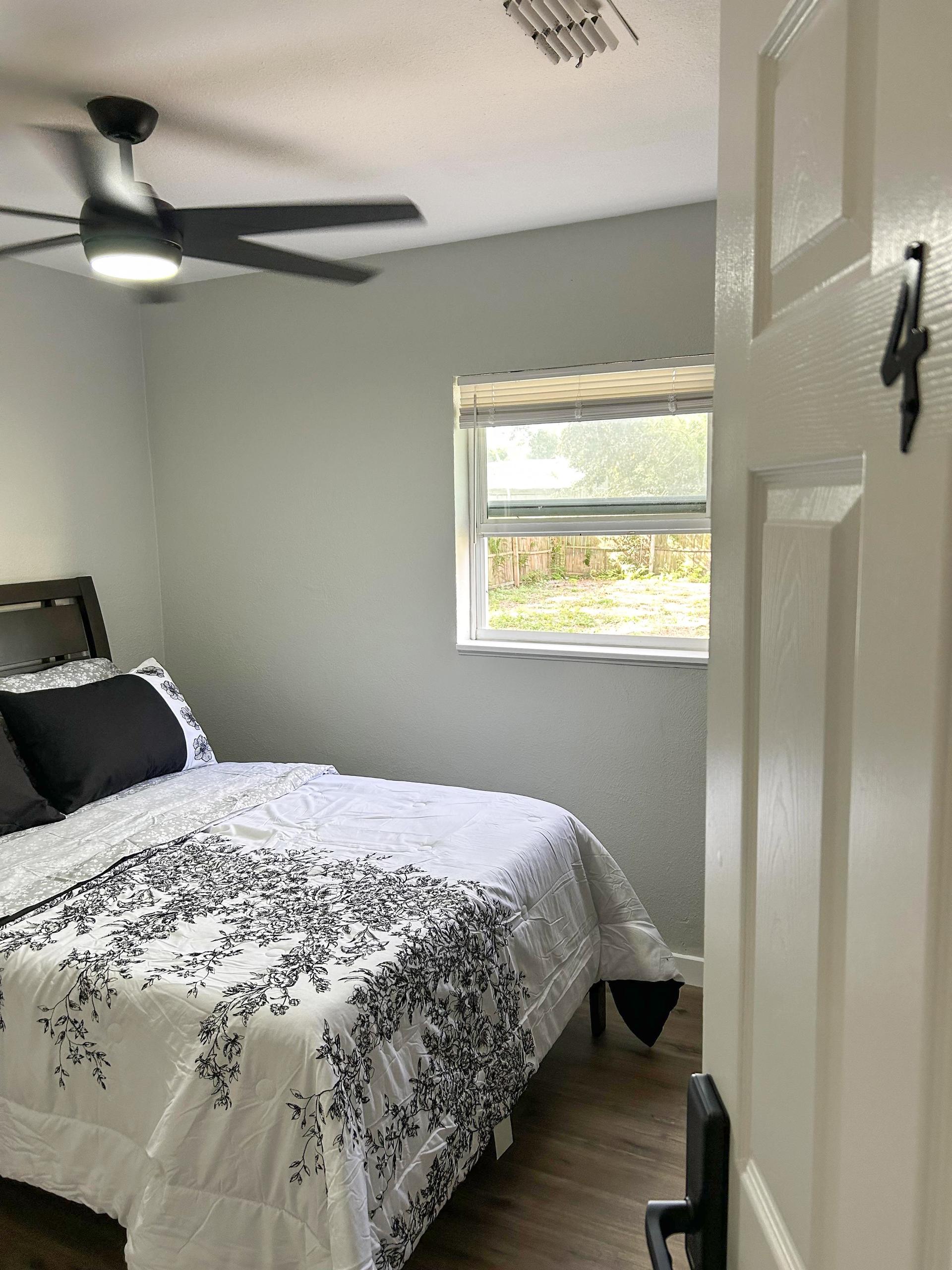 bedroom, detected:bed, ceiling fan
