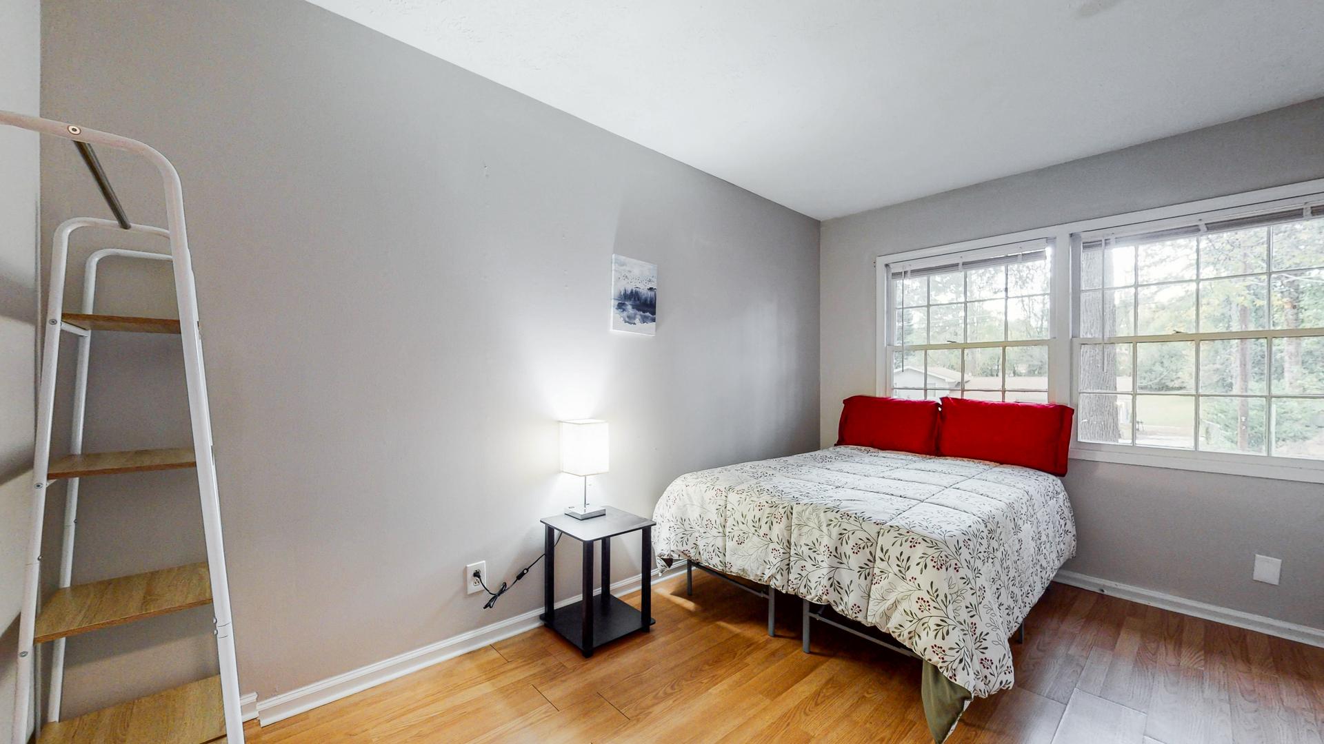 bedroom, detected: bed, window blind