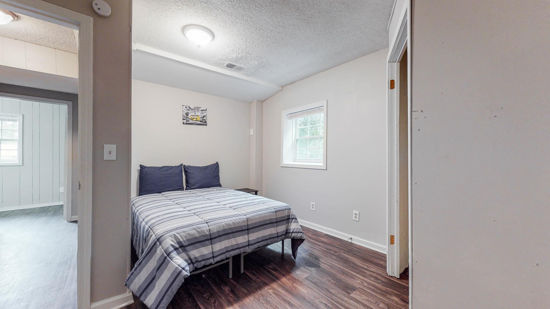 bedroom, detected: bed