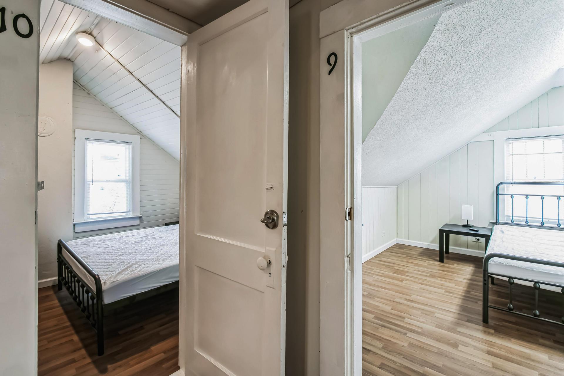 bedroom, detected:bed