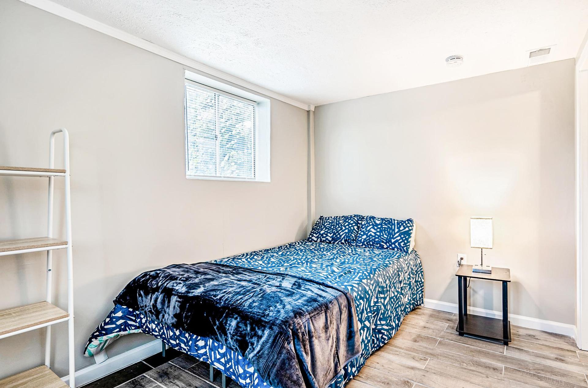 bedroom, detected: bed