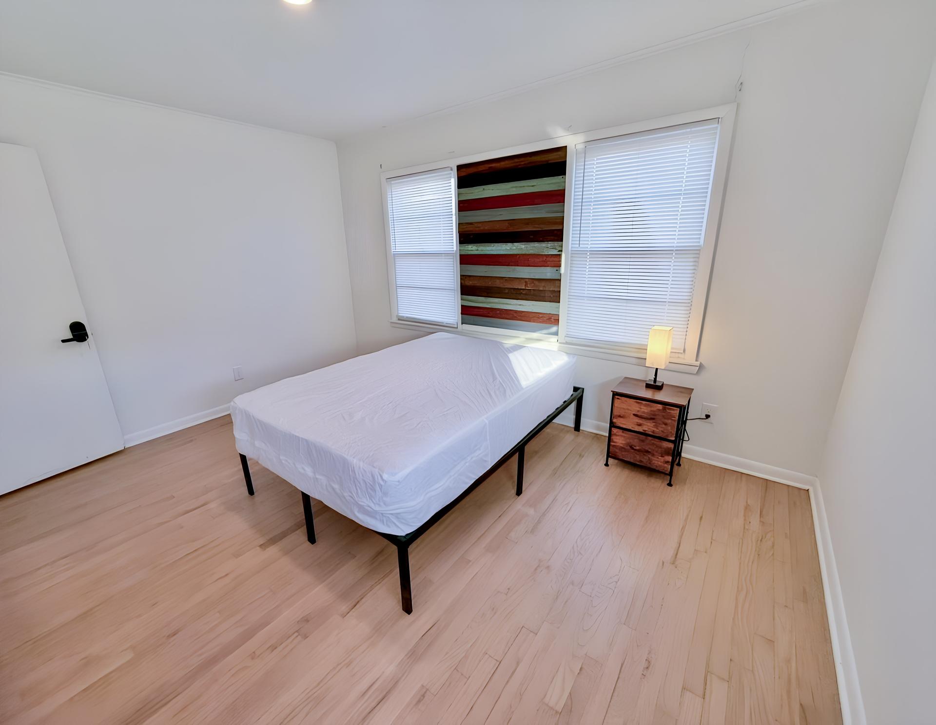 bedroom, detected:bed, window blind