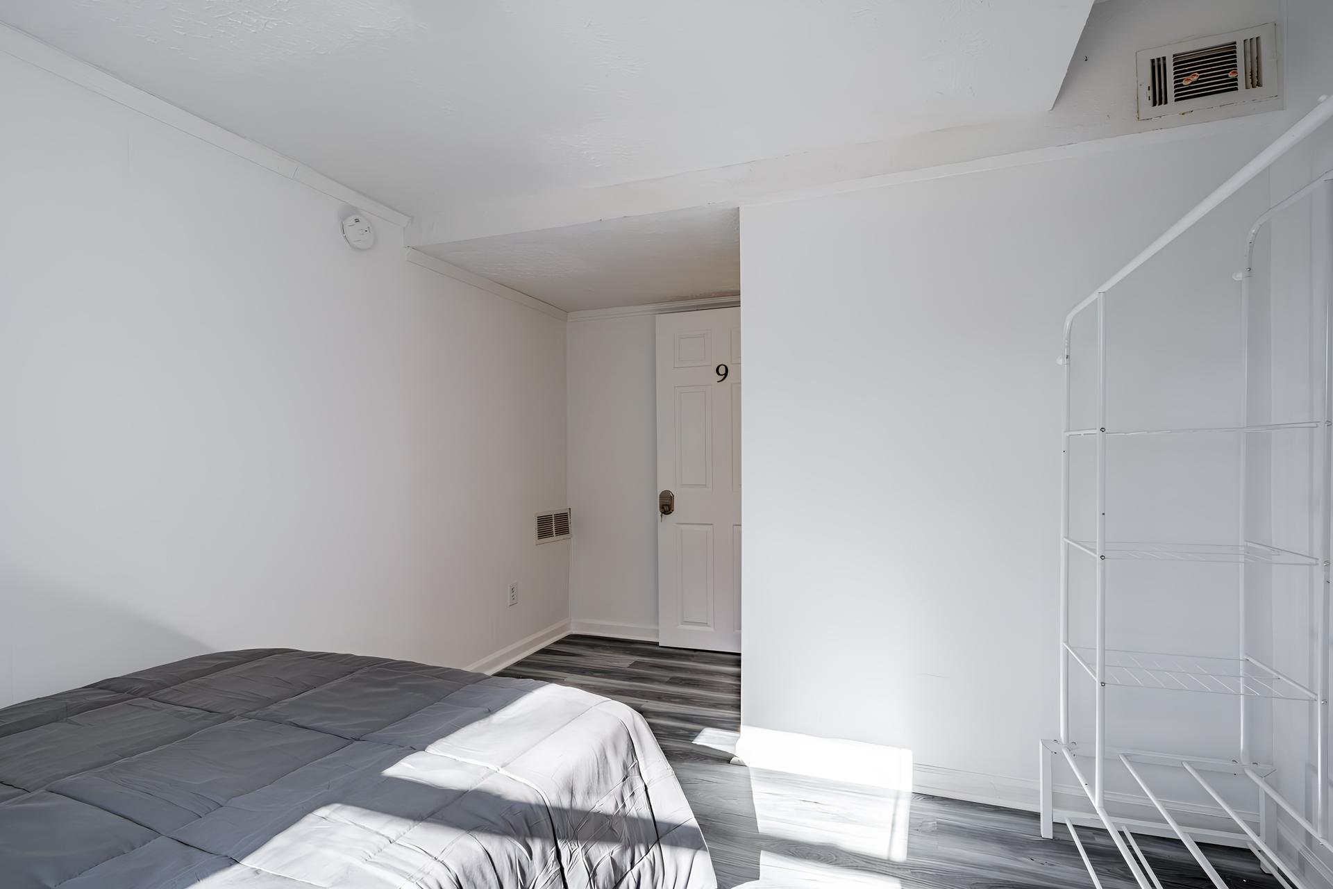 bedroom, detected:bed