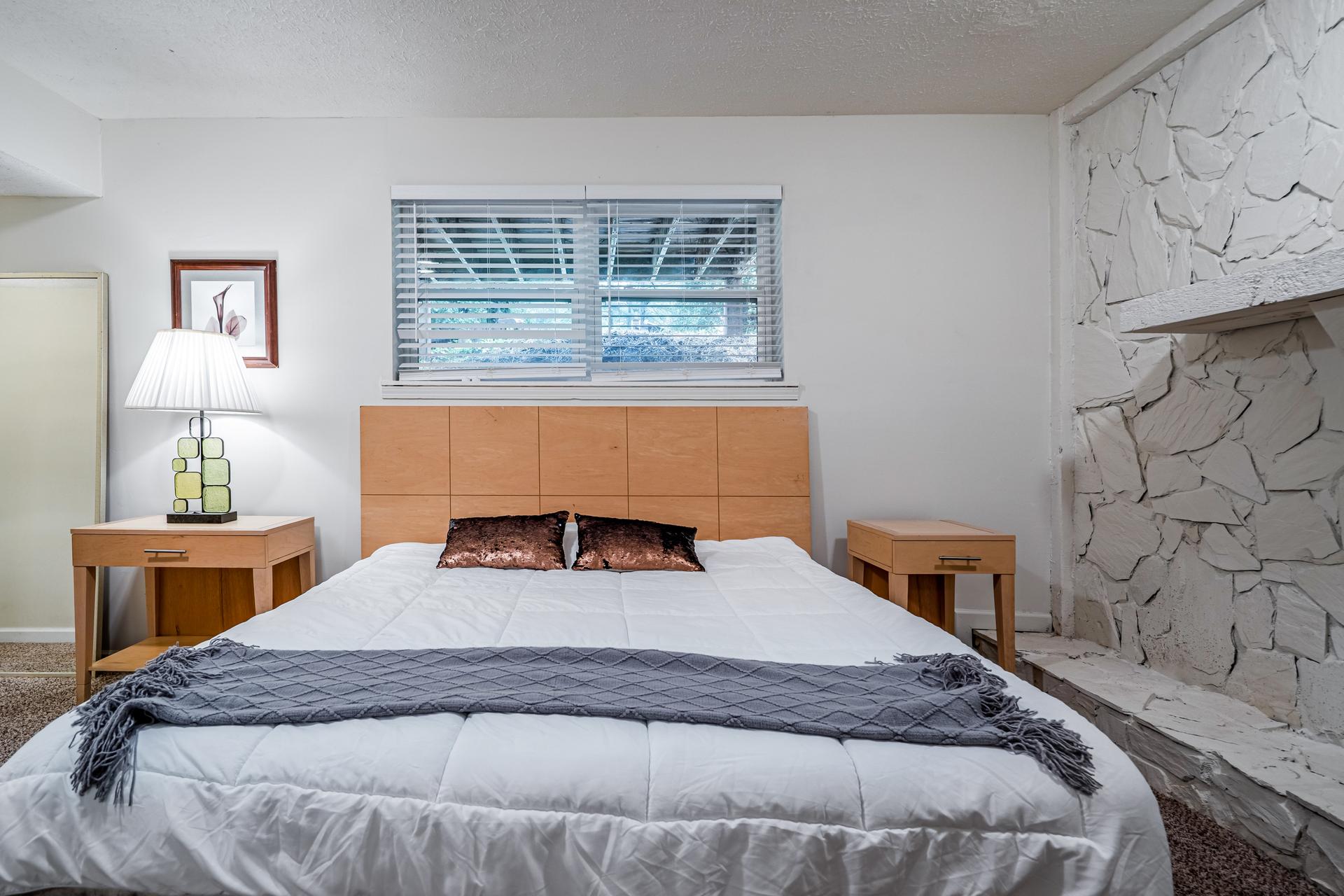 bedroom, detected: window blind, bed