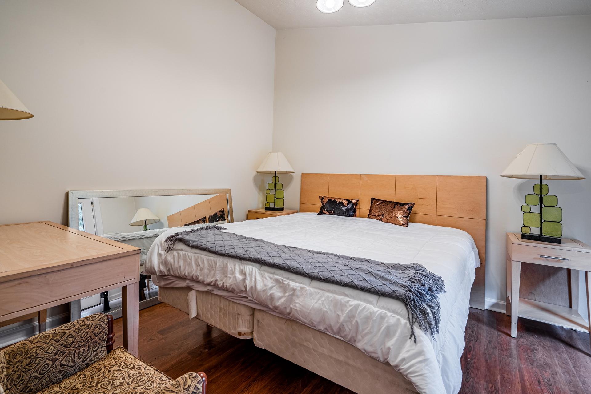bedroom, detected: bed