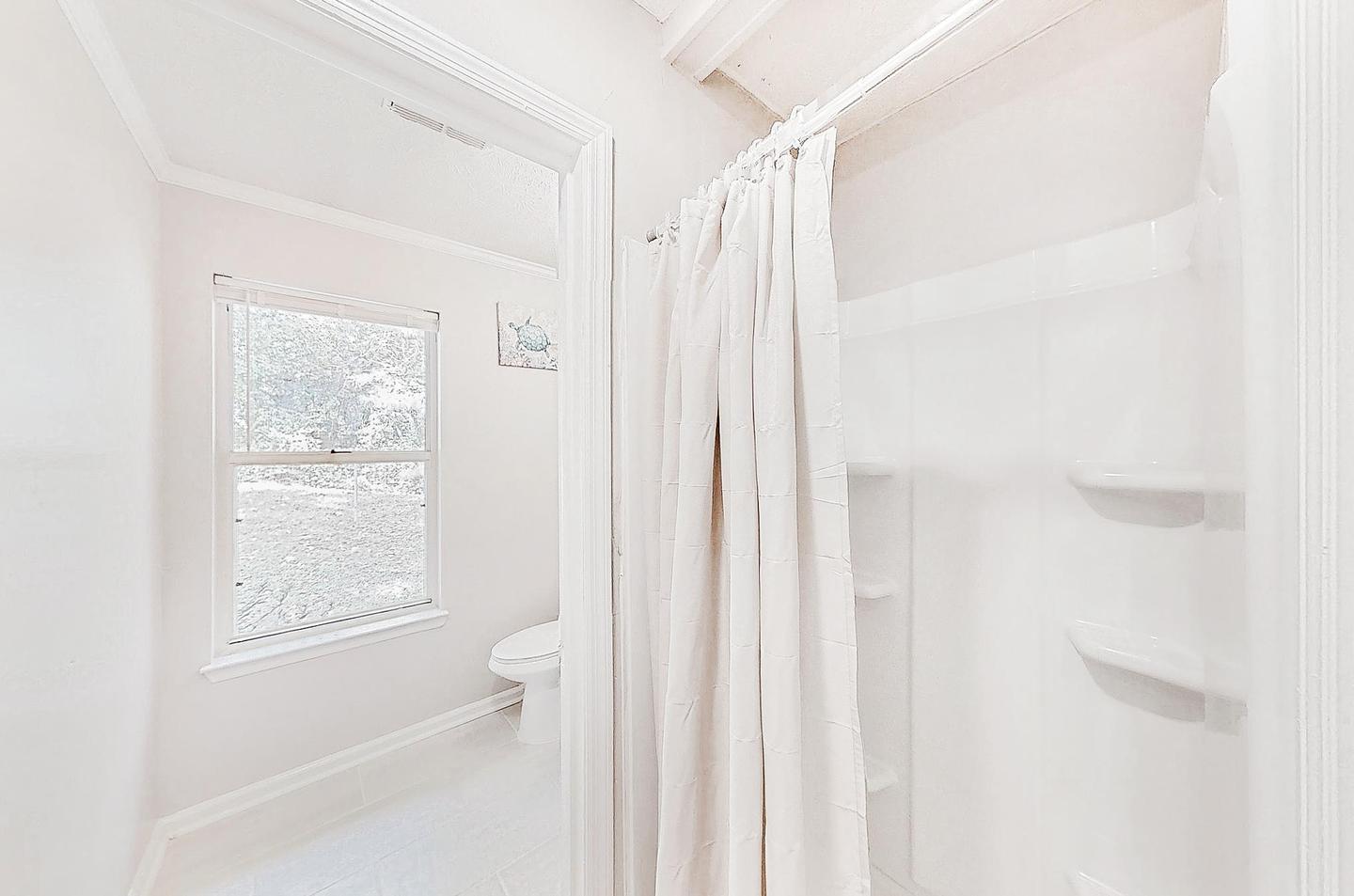 Bathroom(s)
