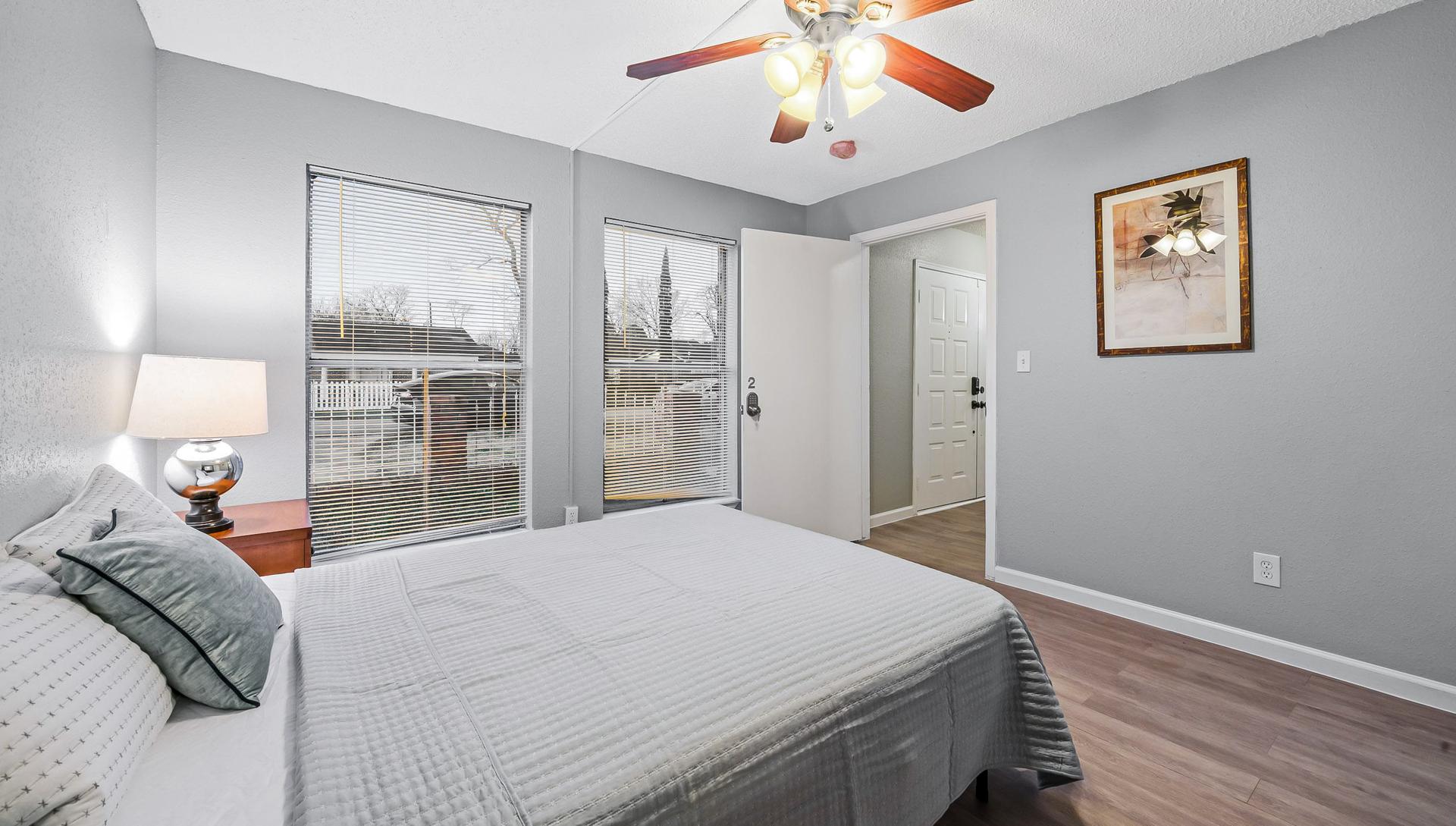 bedroom, detected: ceiling fan, bed, window blind