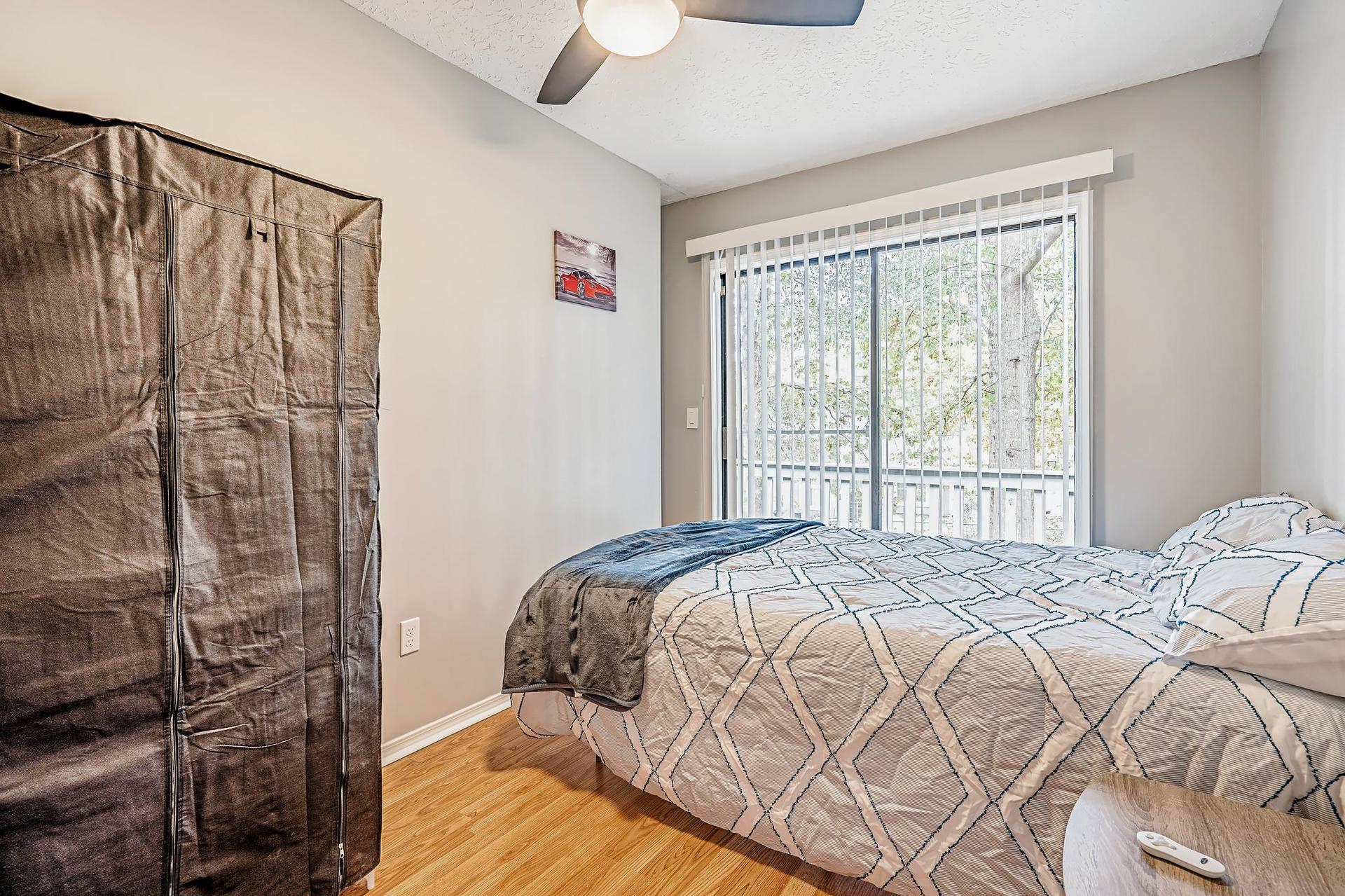 bedroom, detected: bed, fan