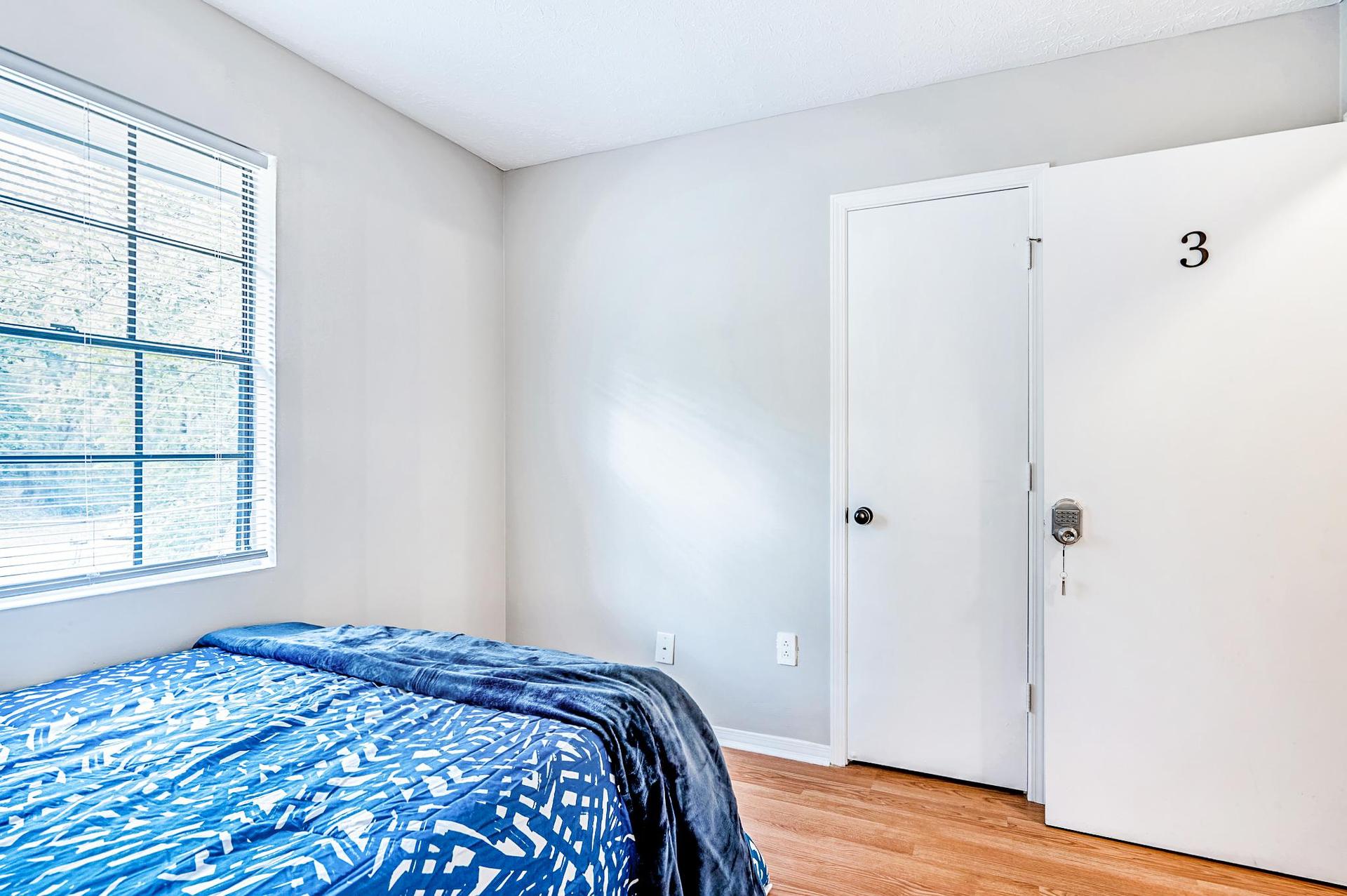 bedroom, detected: bed