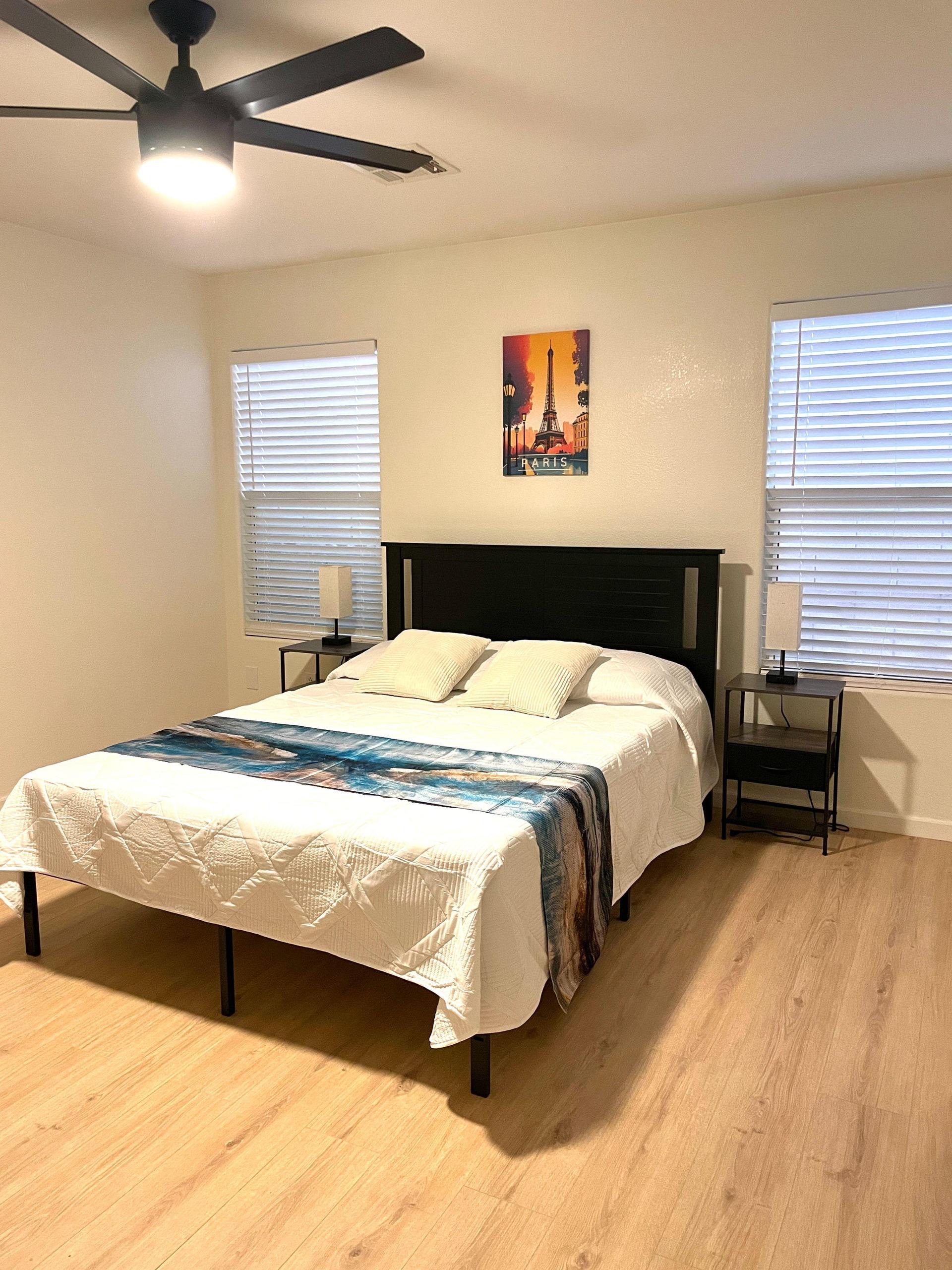 The Paris Room:  Large Master bedroom with Queen size memory foam mattress