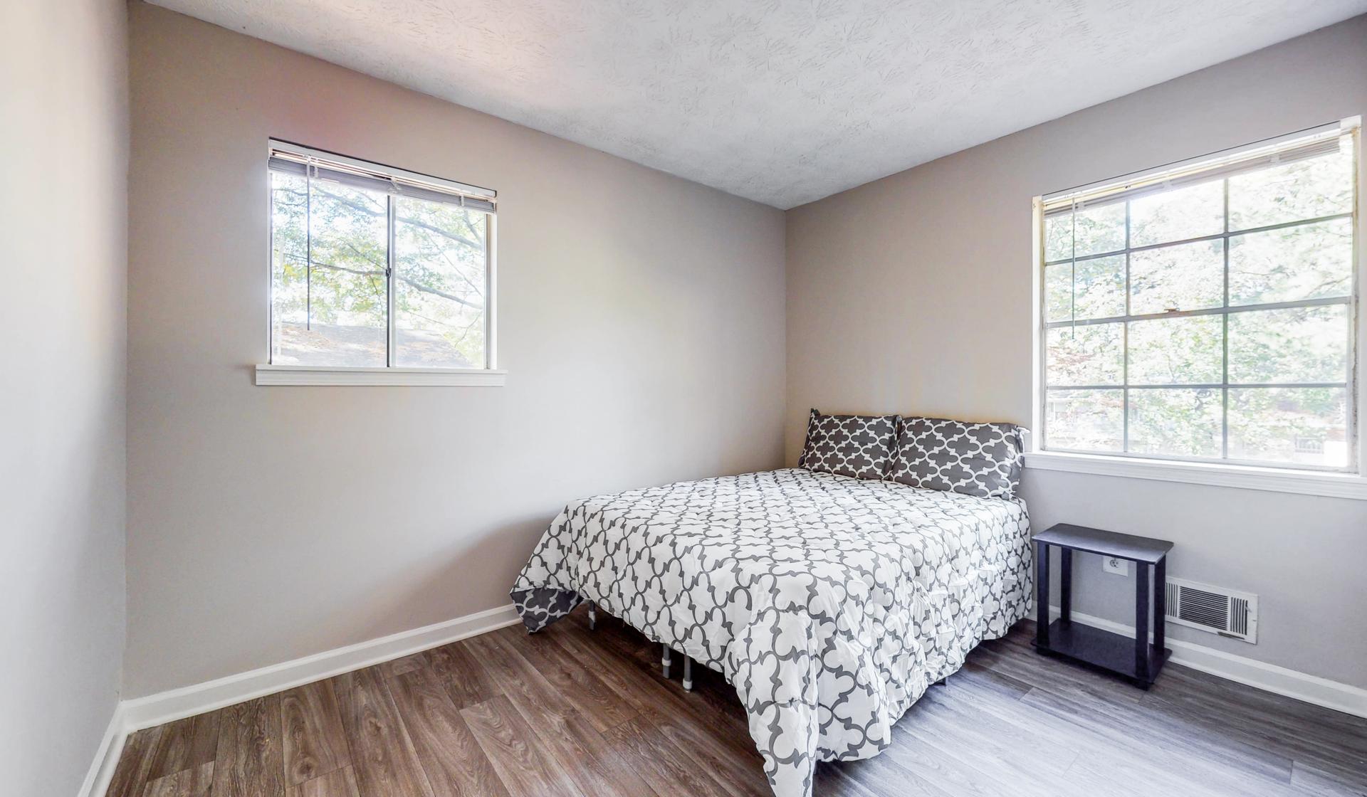 bedroom, detected: bed, window blind