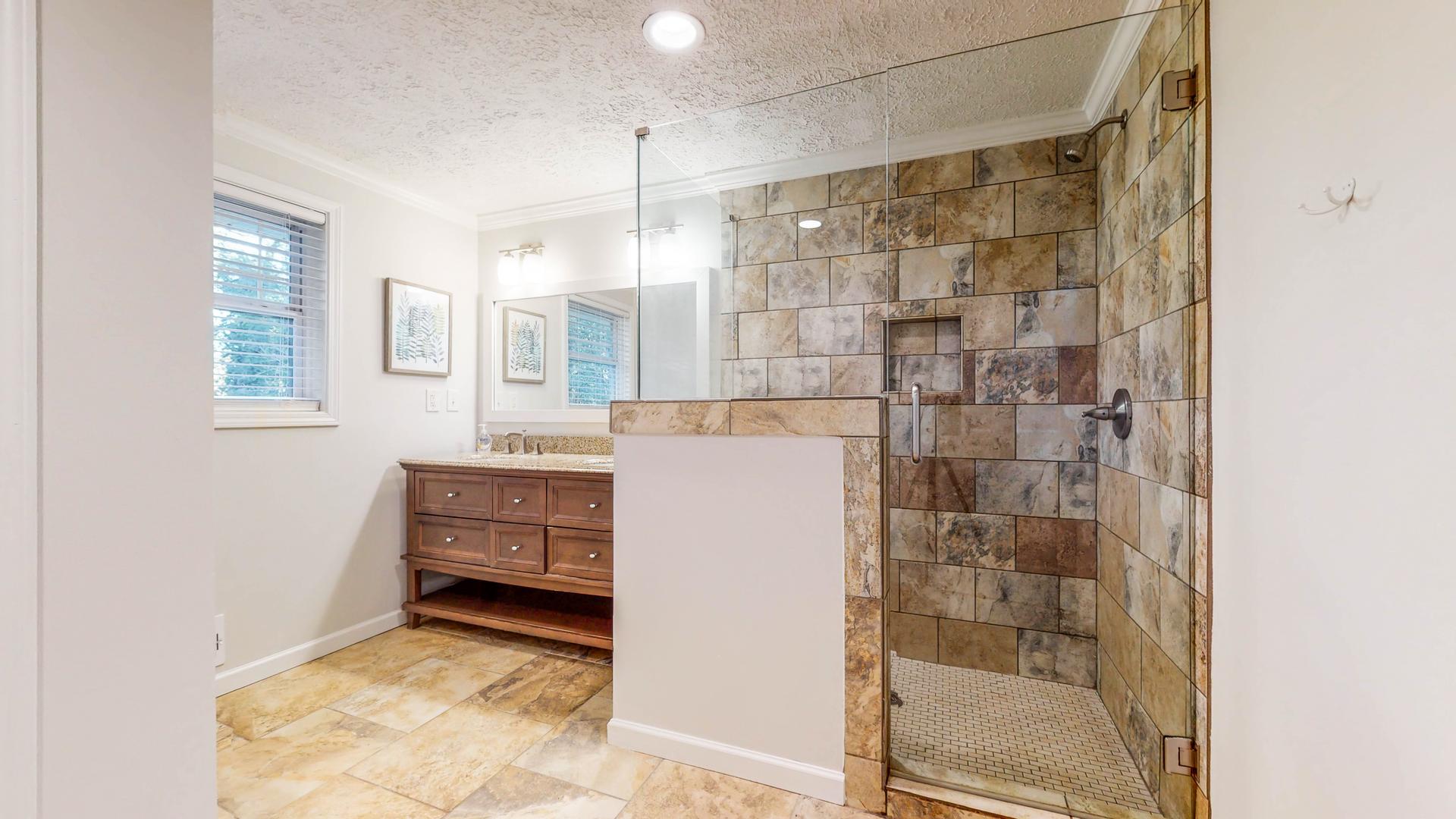 Bathroom(s)