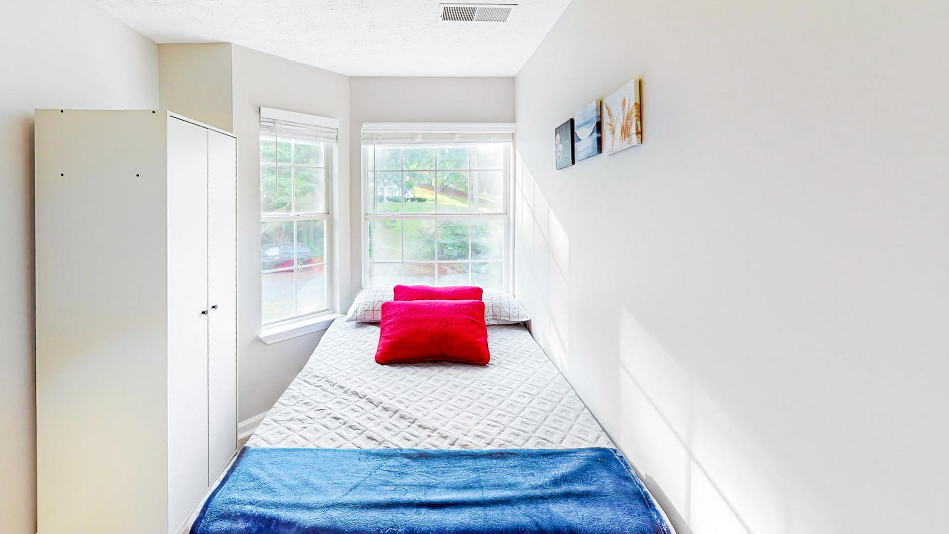 bedroom, detected: bed