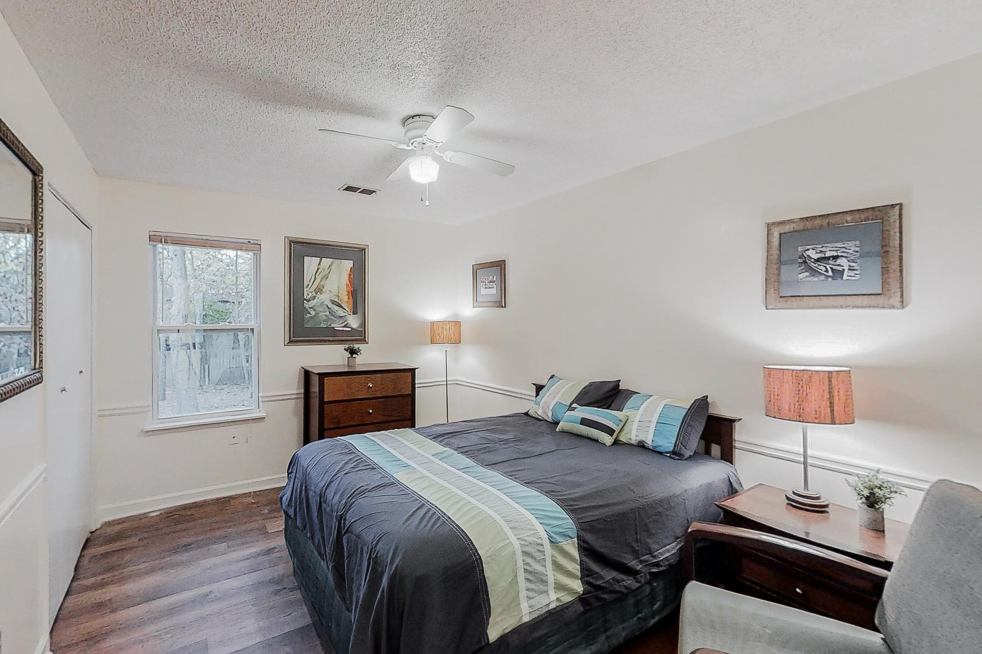 bedroom, detected: bed, ceiling fan