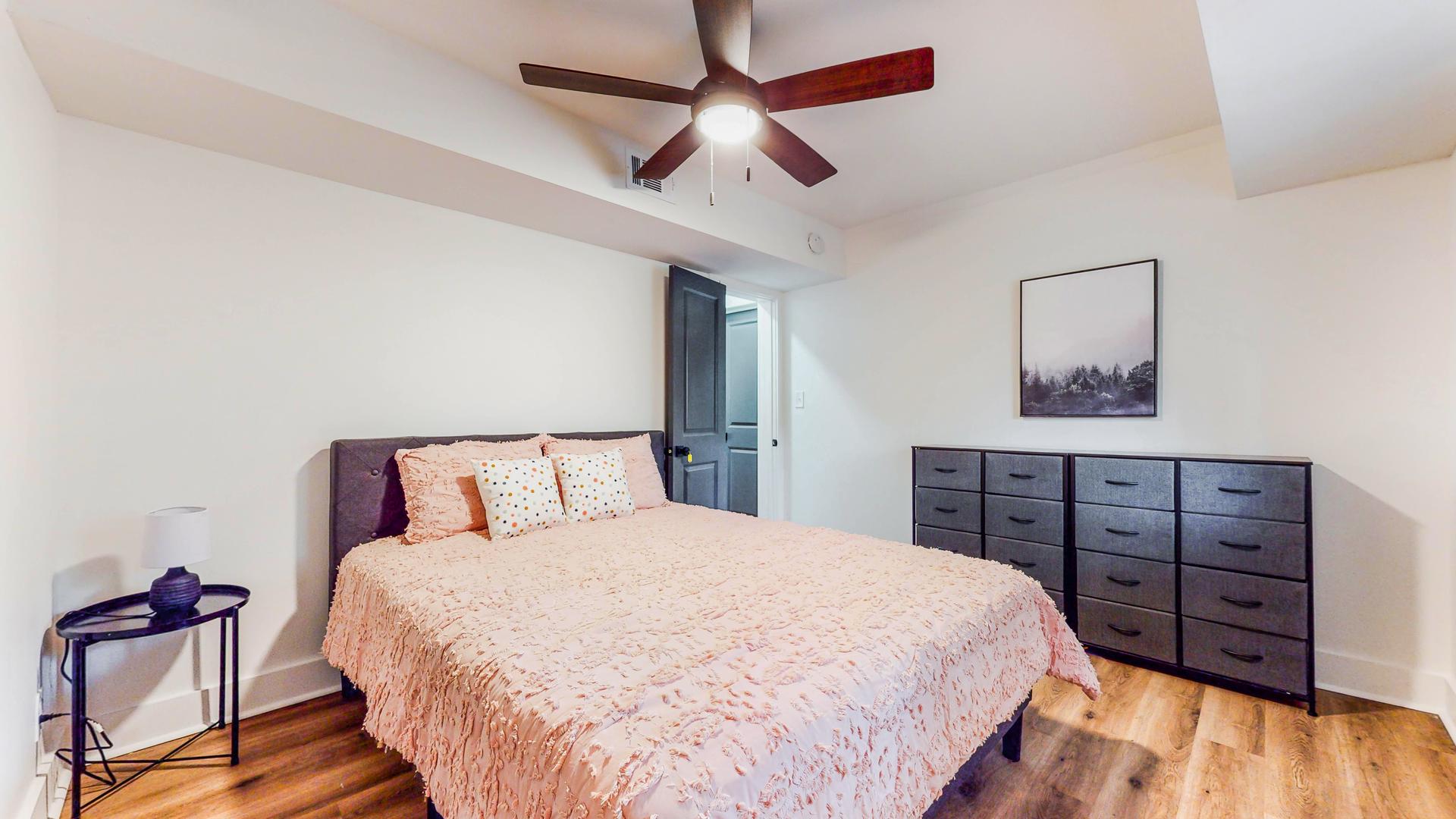 bedroom, detected: ceiling fan, window blind, bed