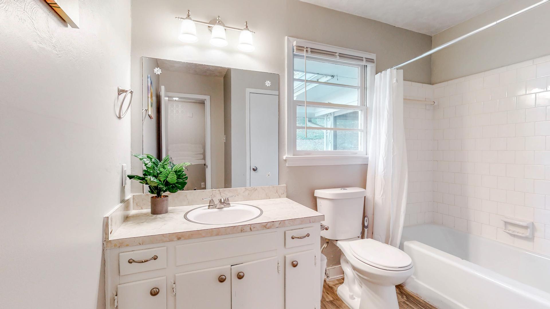 Bathroom(s)