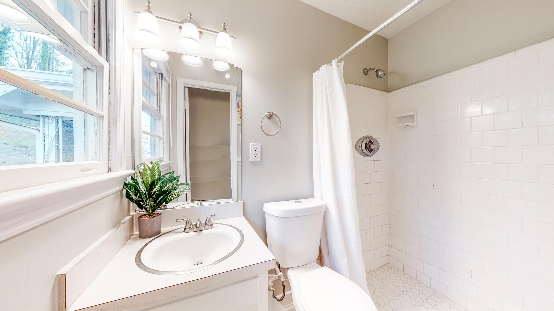 Bathroom(s)