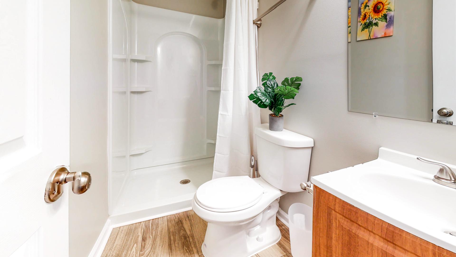Bathroom(s)