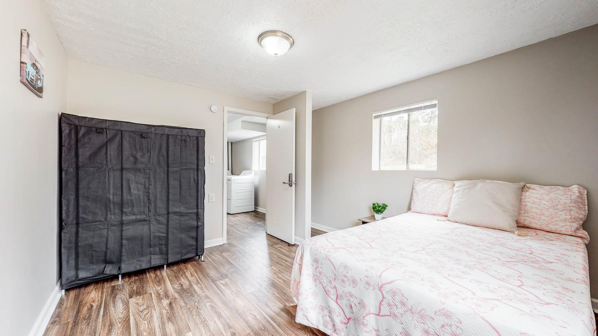 bedroom, detected: bed