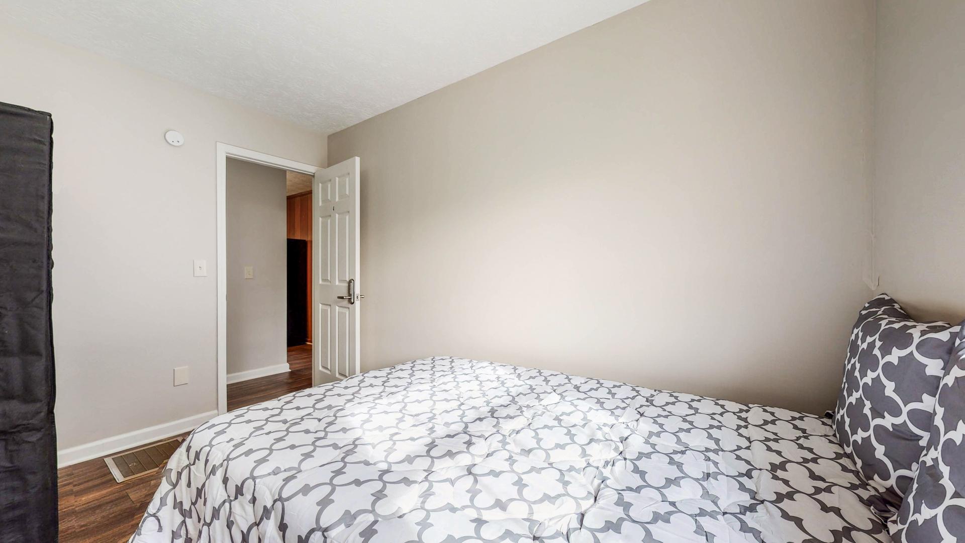 bedroom, detected: bed