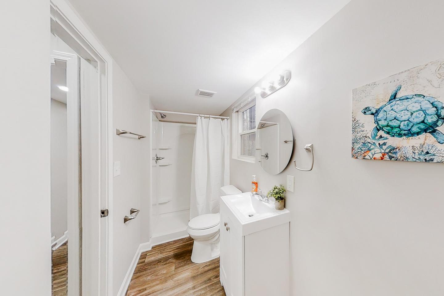 Bathroom(s)