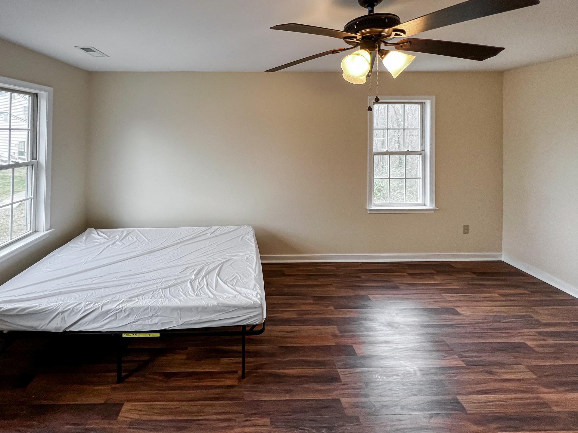 bedroom, detected: ceiling fan, window blind