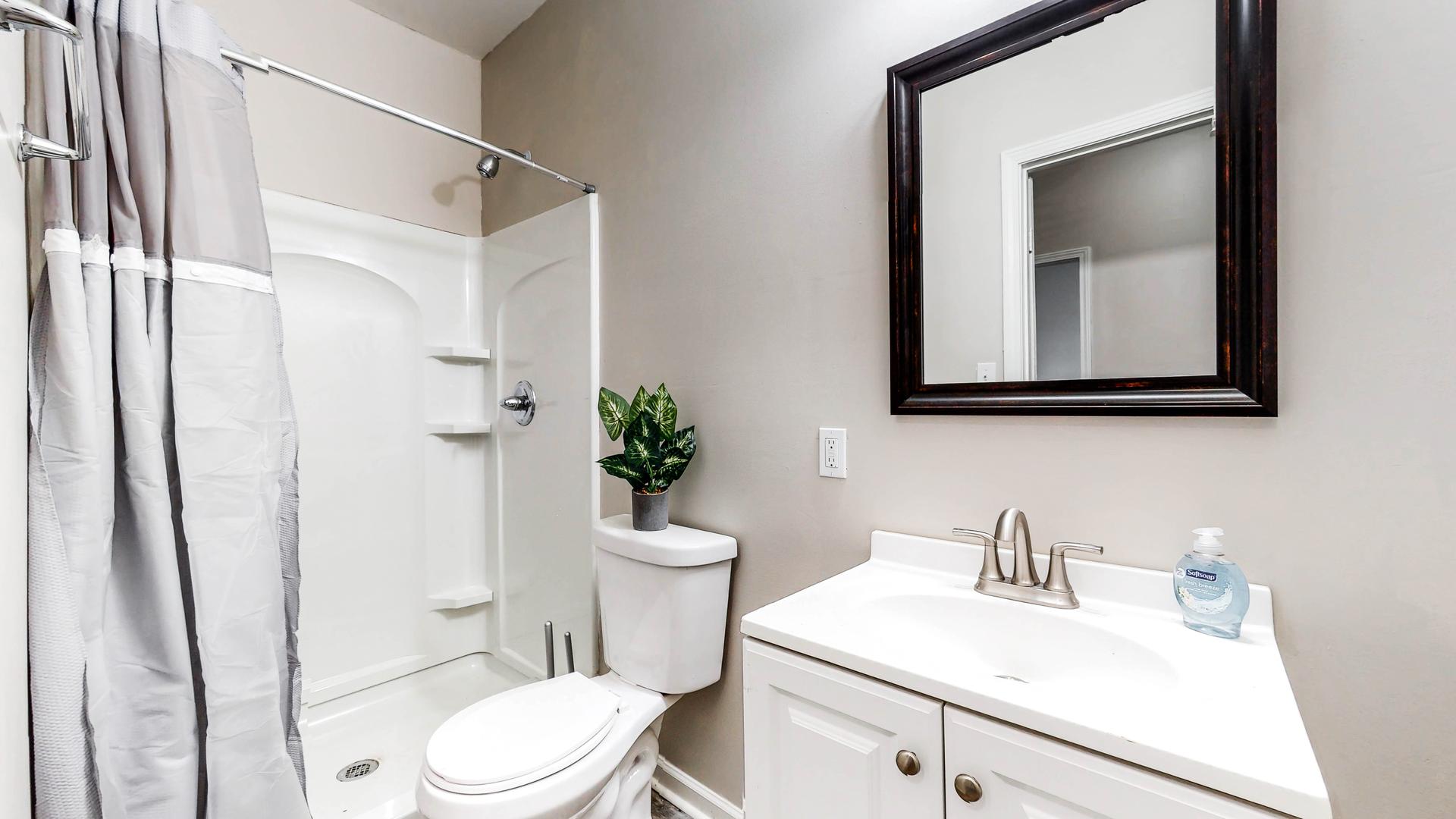 Bathroom(s)