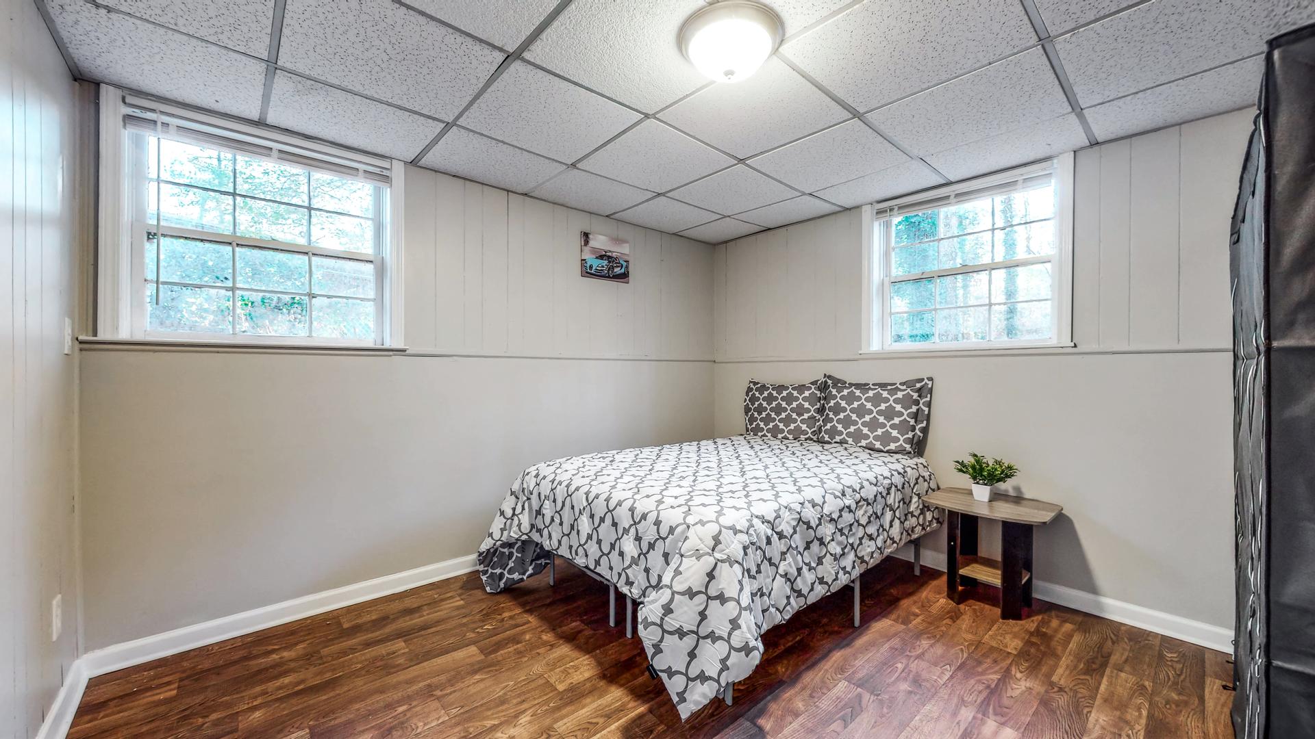 bedroom, detected: window blind