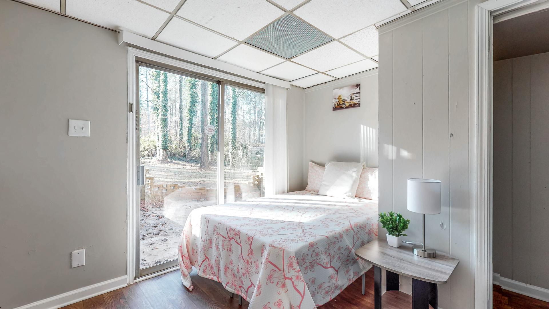 bedroom, detected: bed