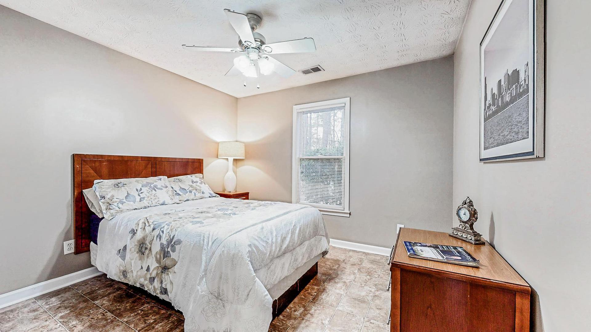 bedroom, detected: bed, fan