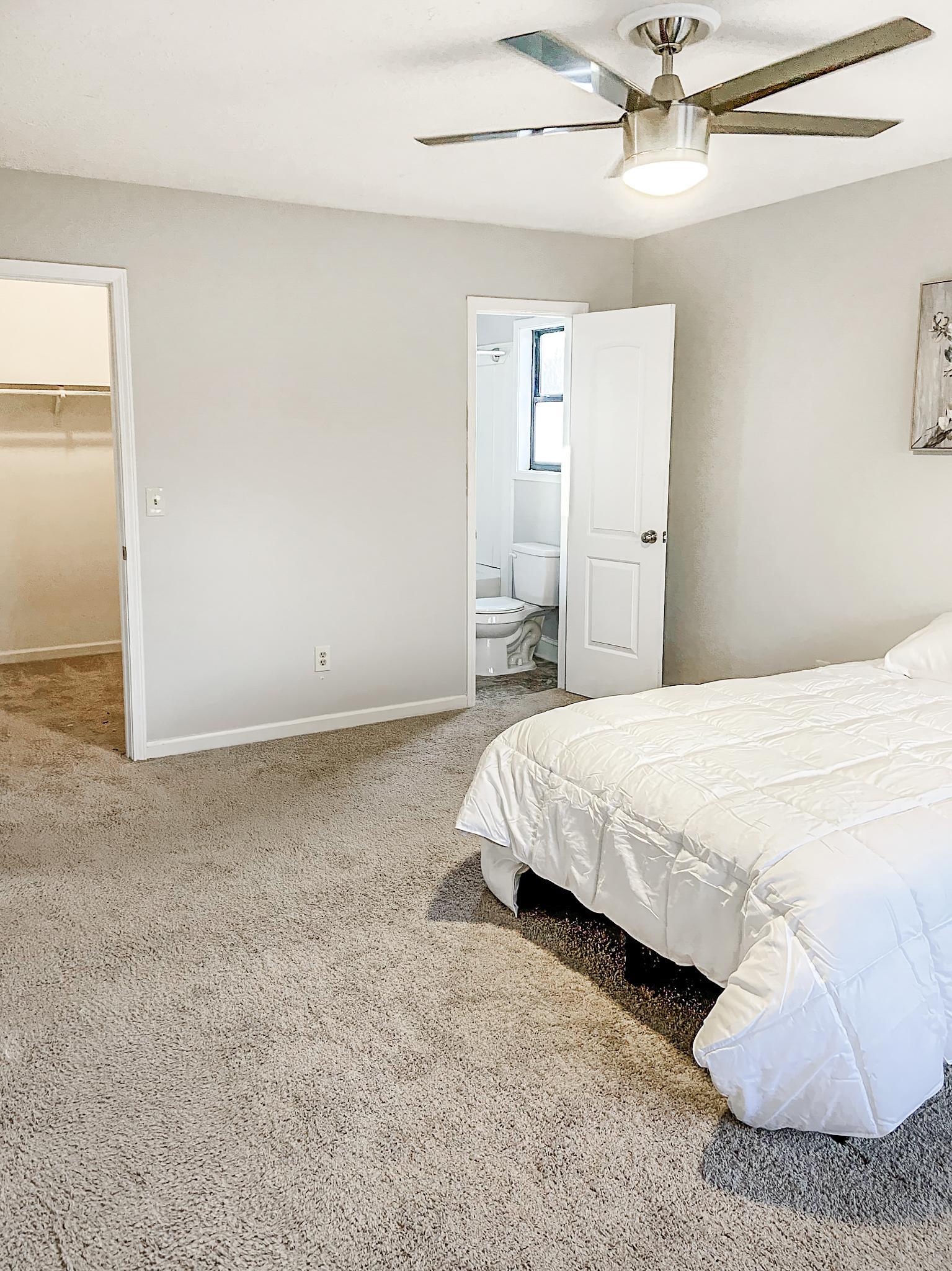 bedroom, detected: bed, toilet, fan