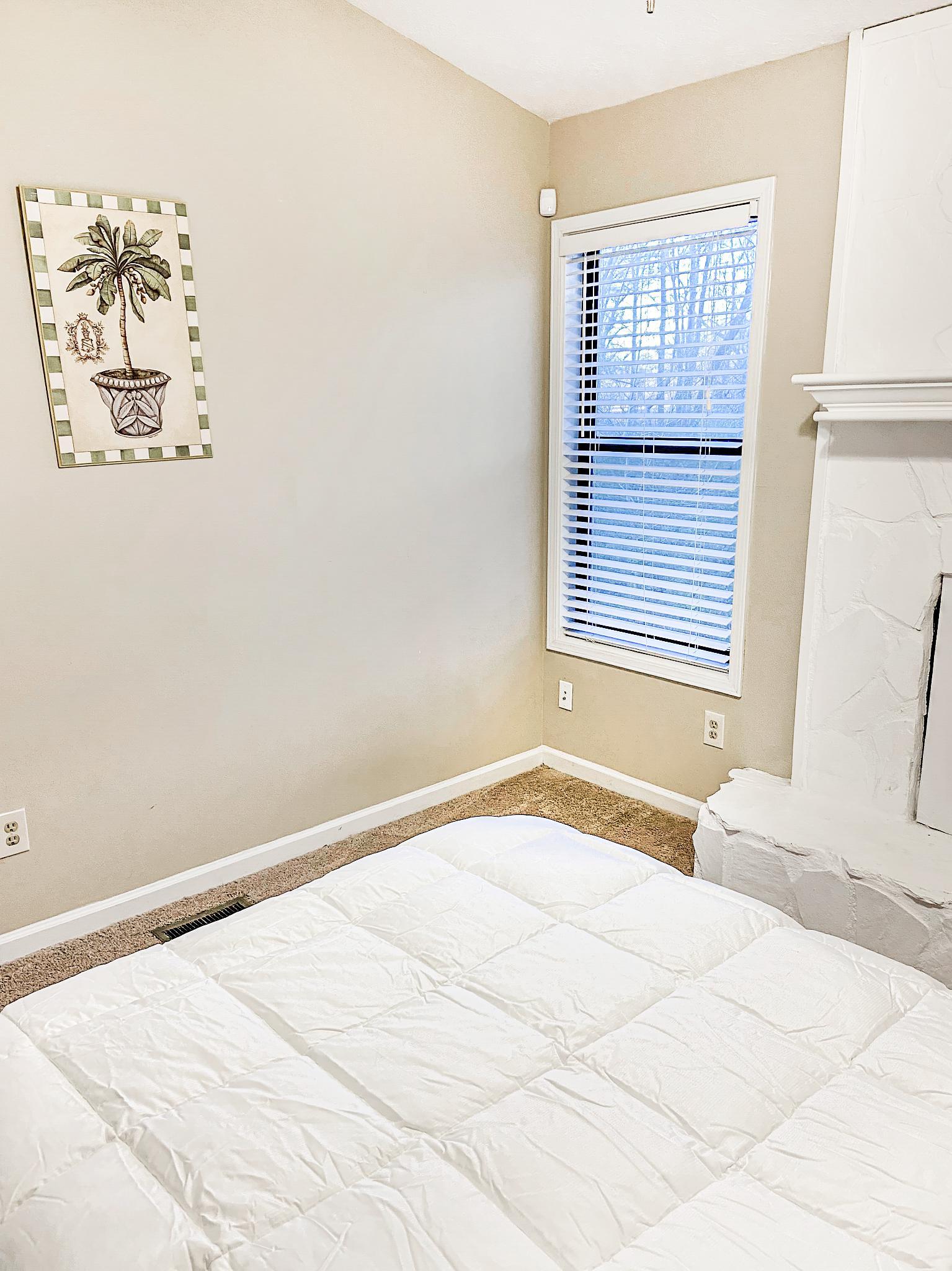 bedroom, detected: bed, fireplace, toilet
