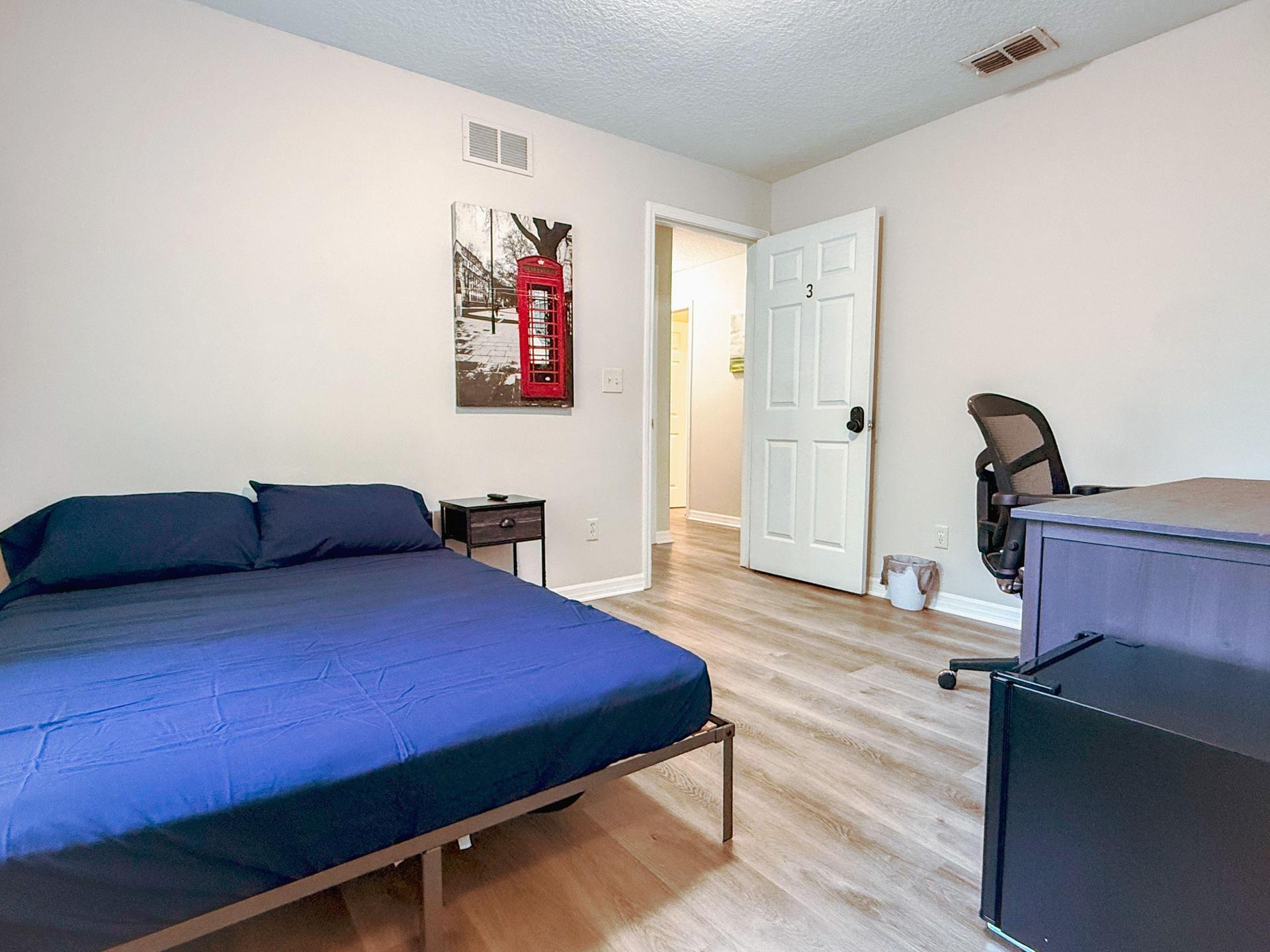 Full Size bed