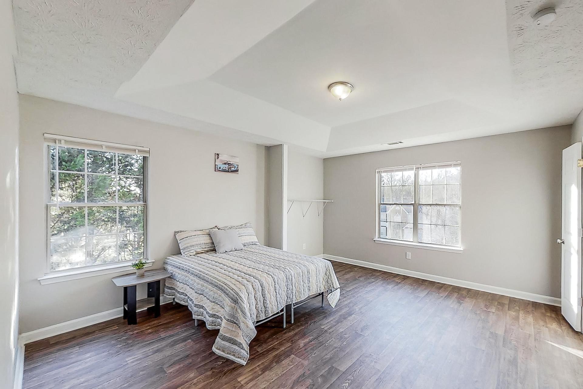 bedroom, detected: bed, window blind