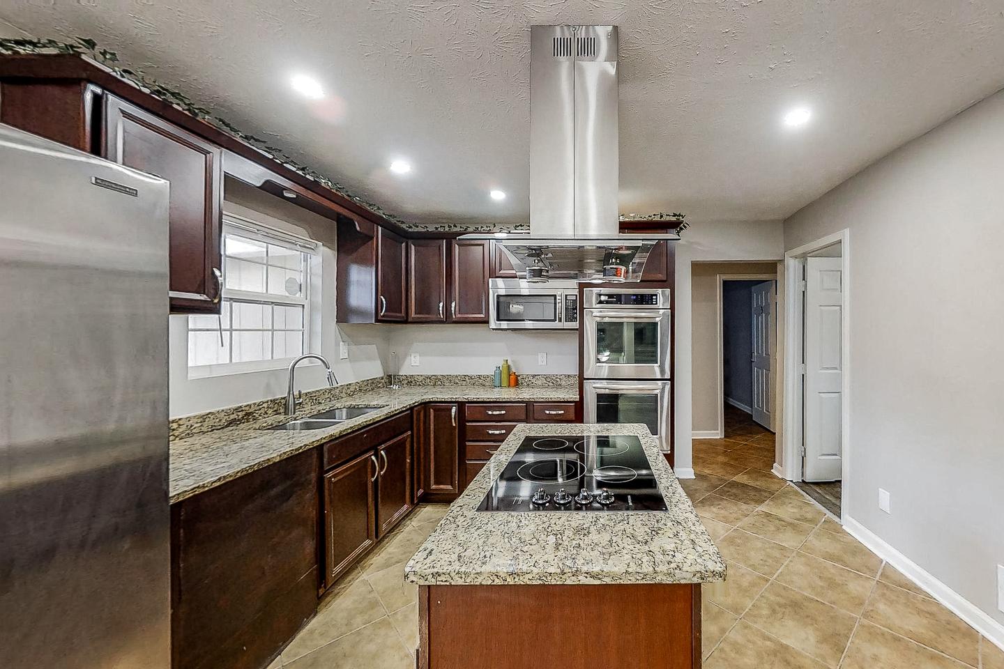 Common spaces including the kitchen