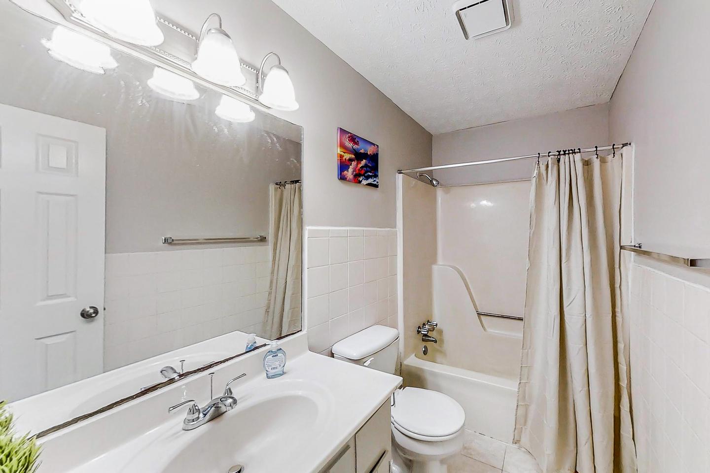 Bathroom(s)
