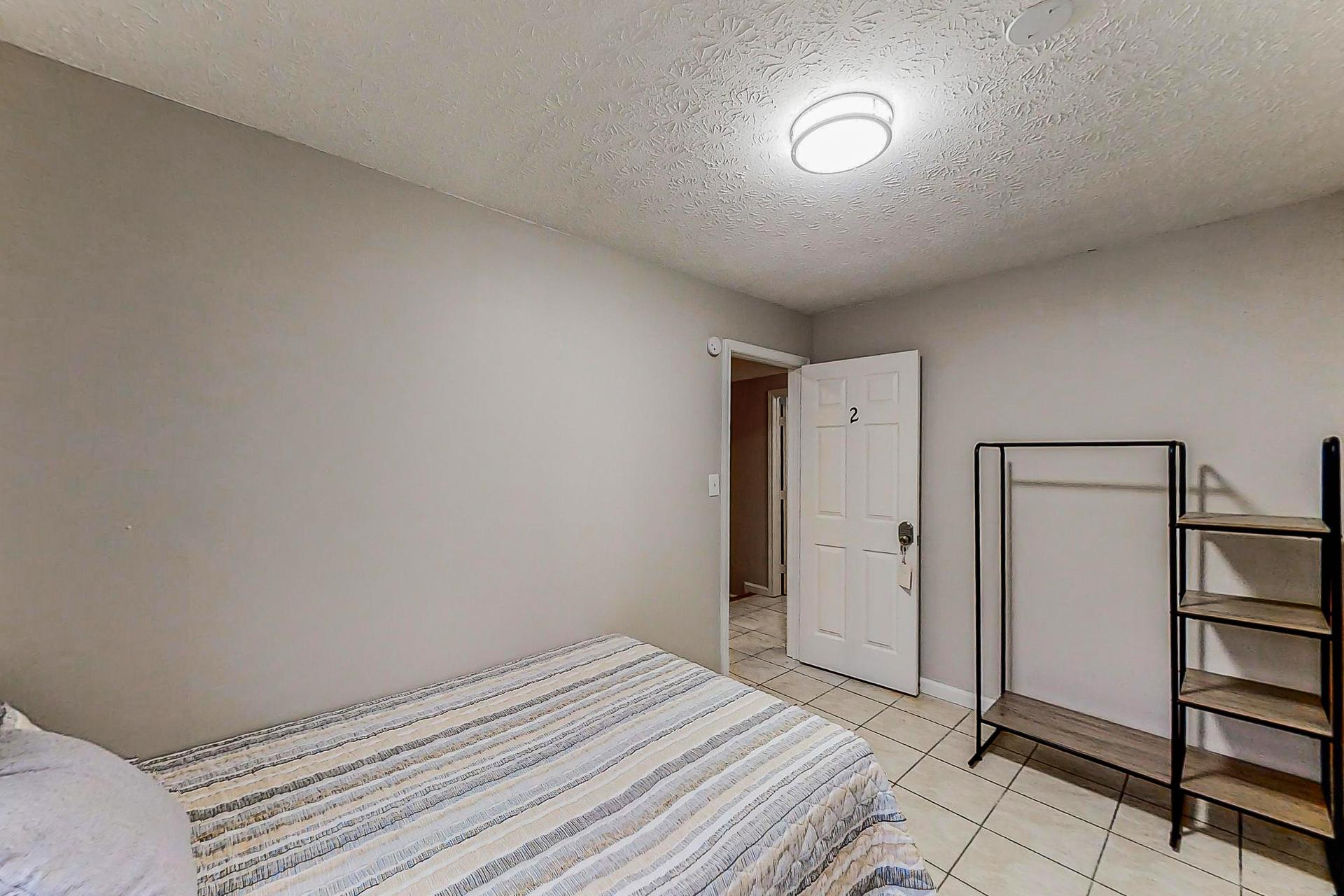 bedroom, detected: bed