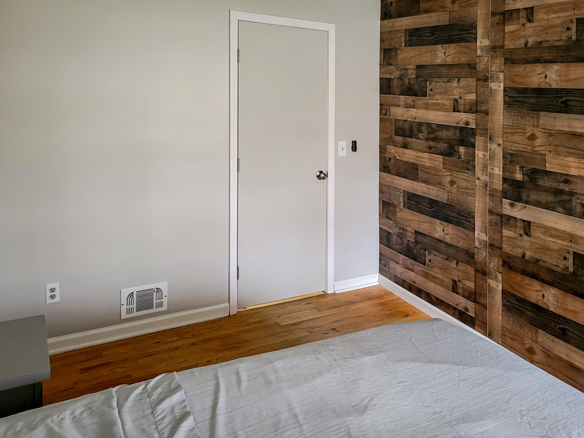 bedroom, detected: bed