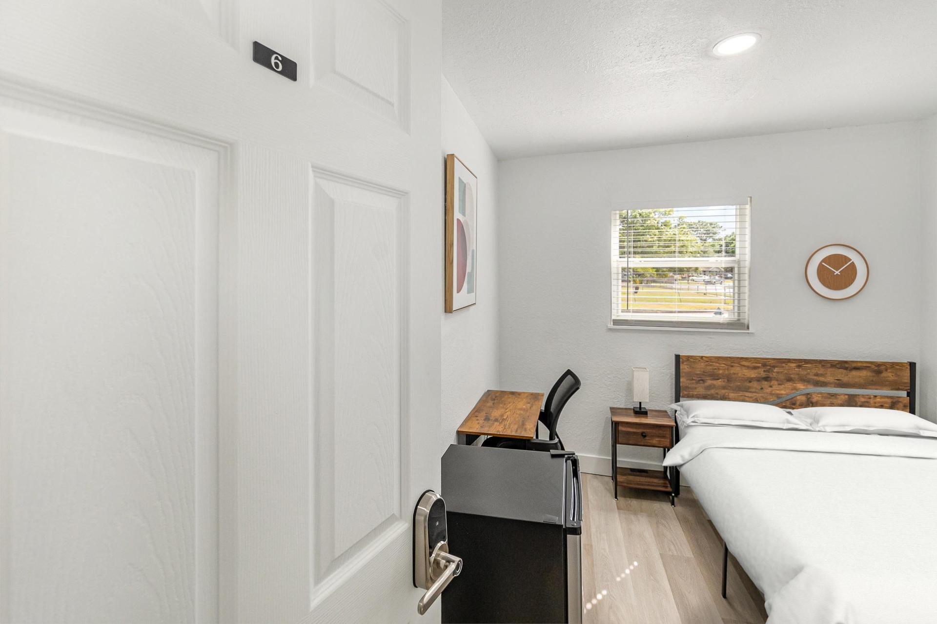 Disclaimer: This photo has been staged. Not all furnishings seen will be provided.