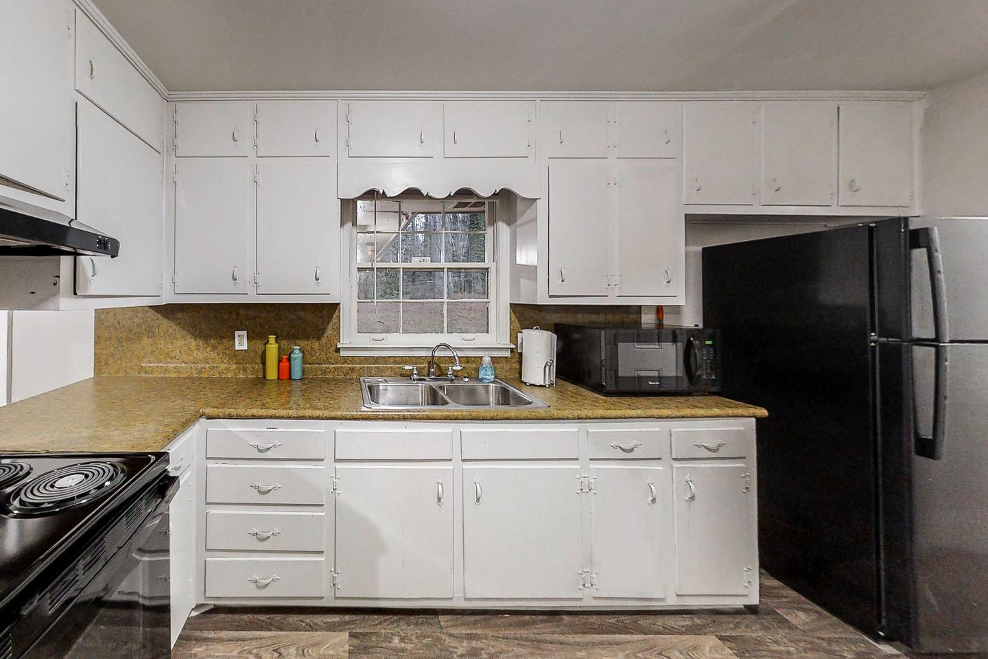 Common spaces including the kitchen